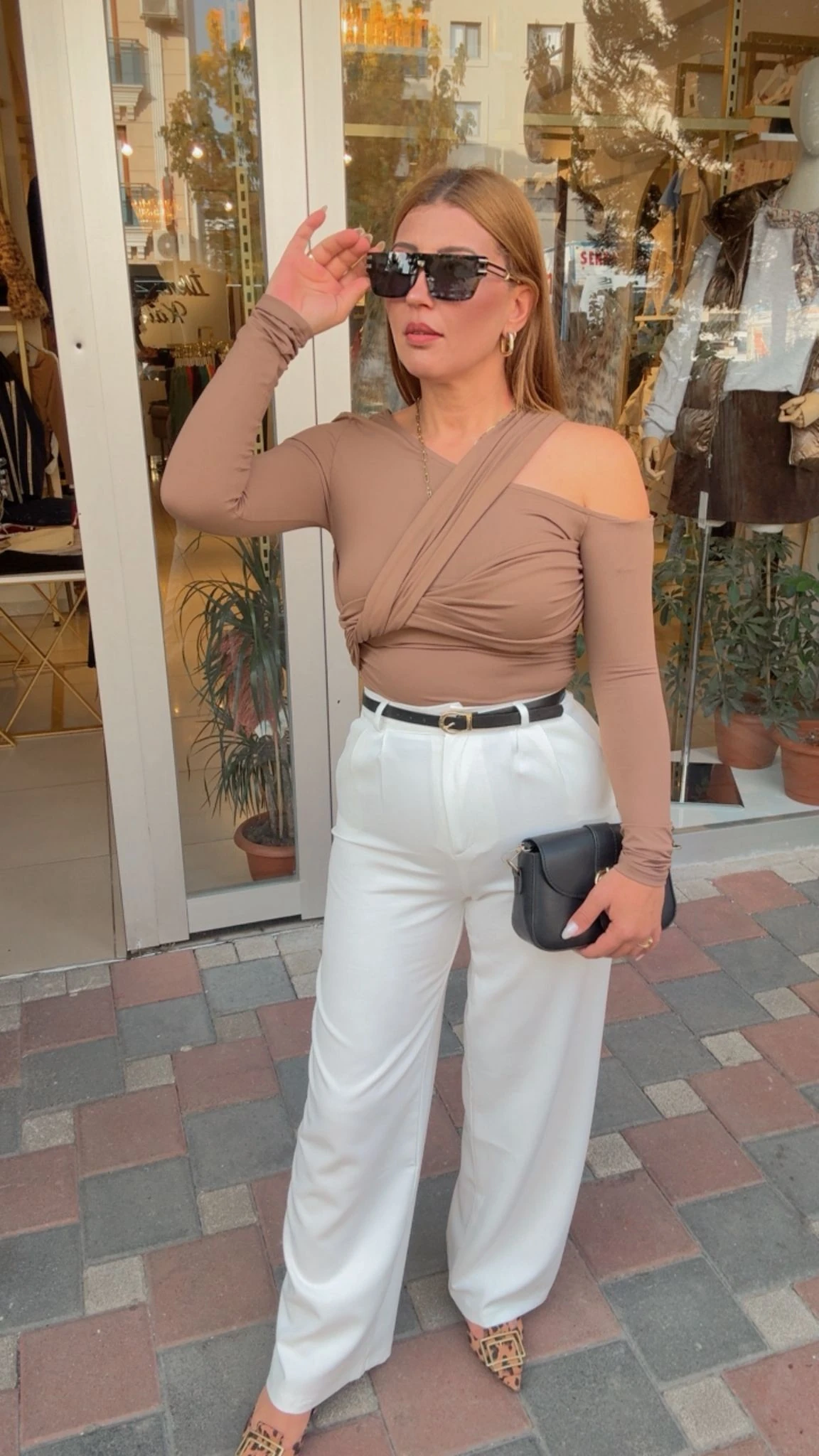 DÜĞÜM DETAYLI BLUZ