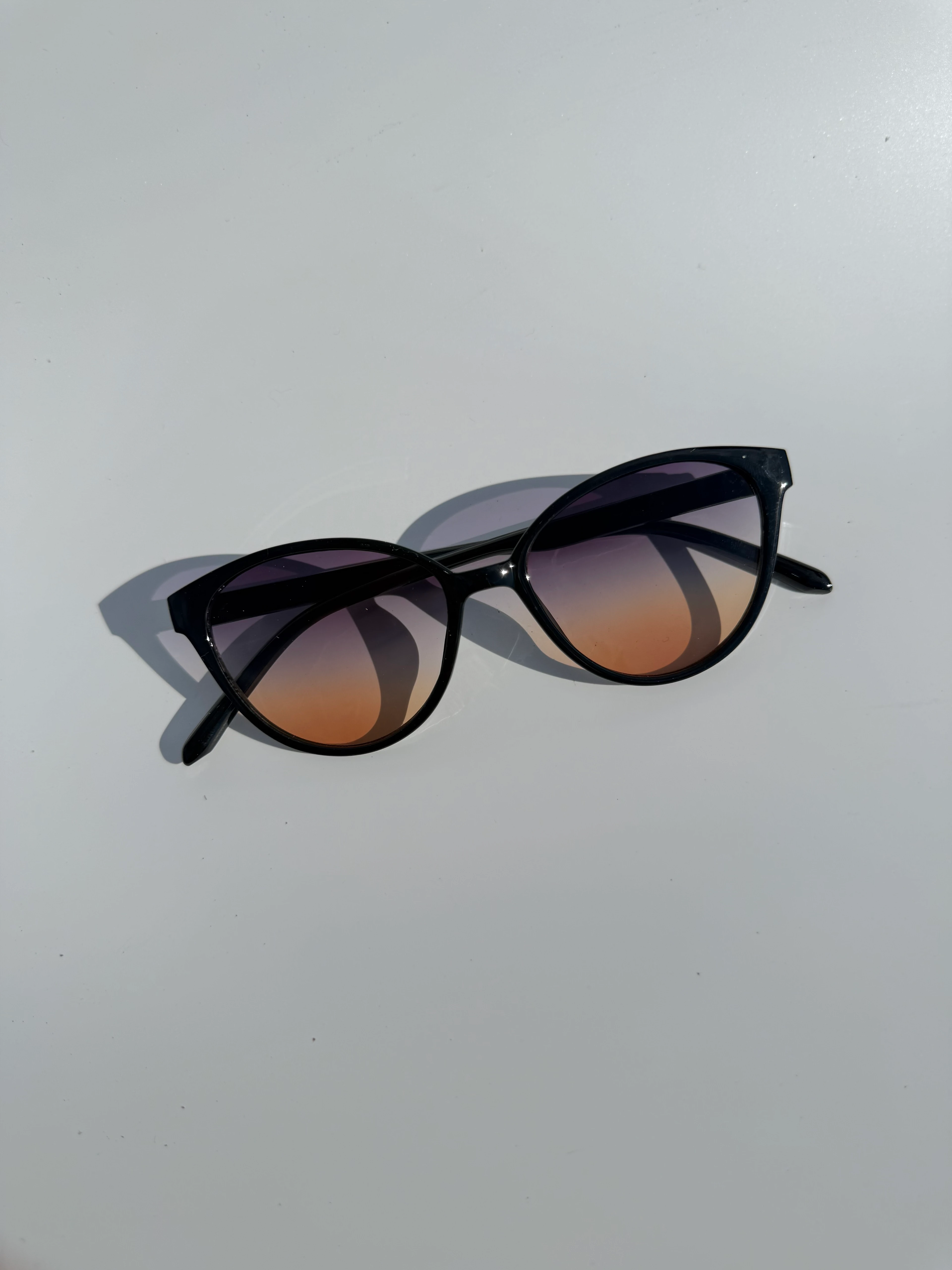 Viyole Güneş Gözlüğü - turuncu