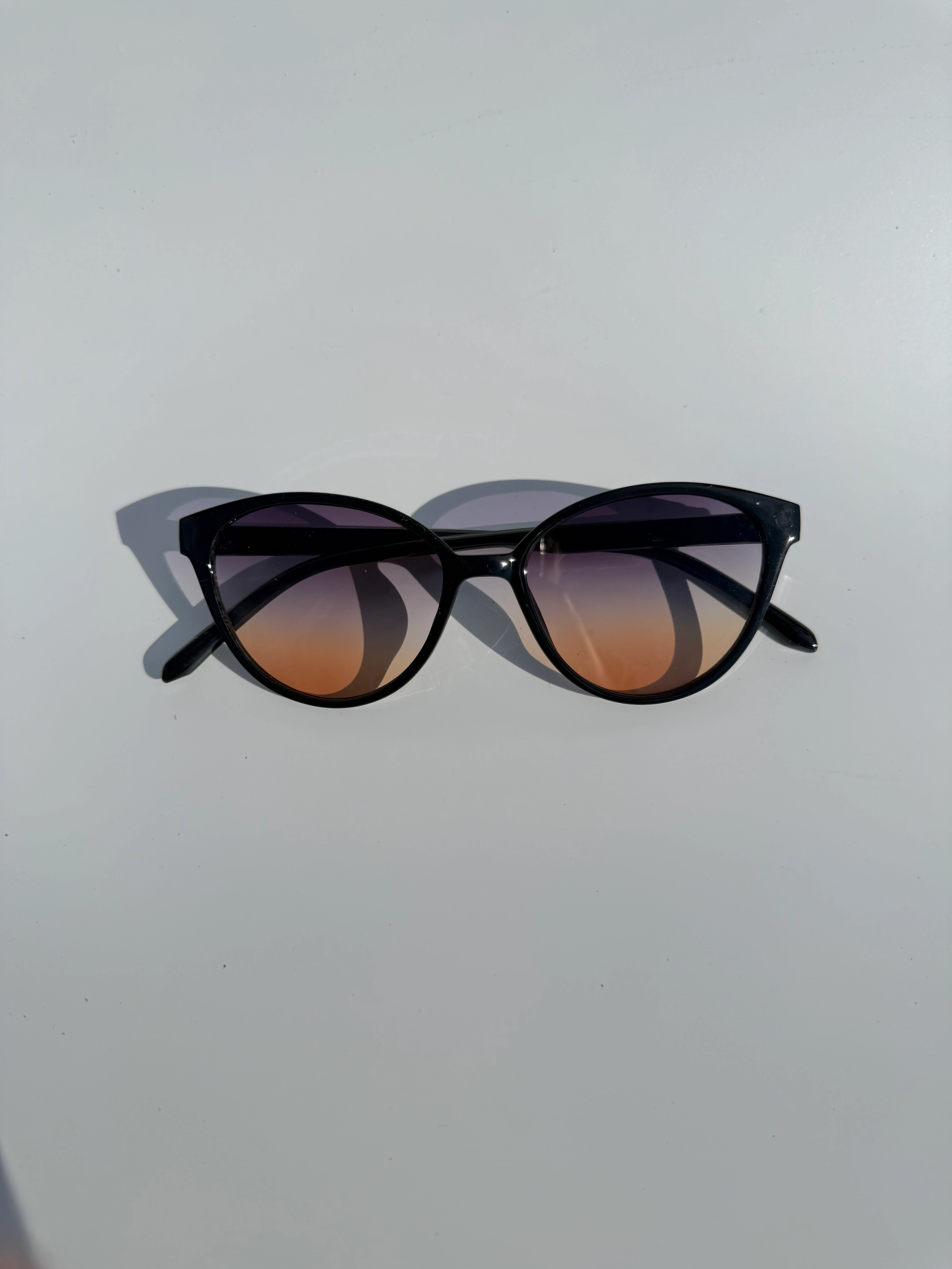 Viyole Güneş Gözlüğü - turuncu