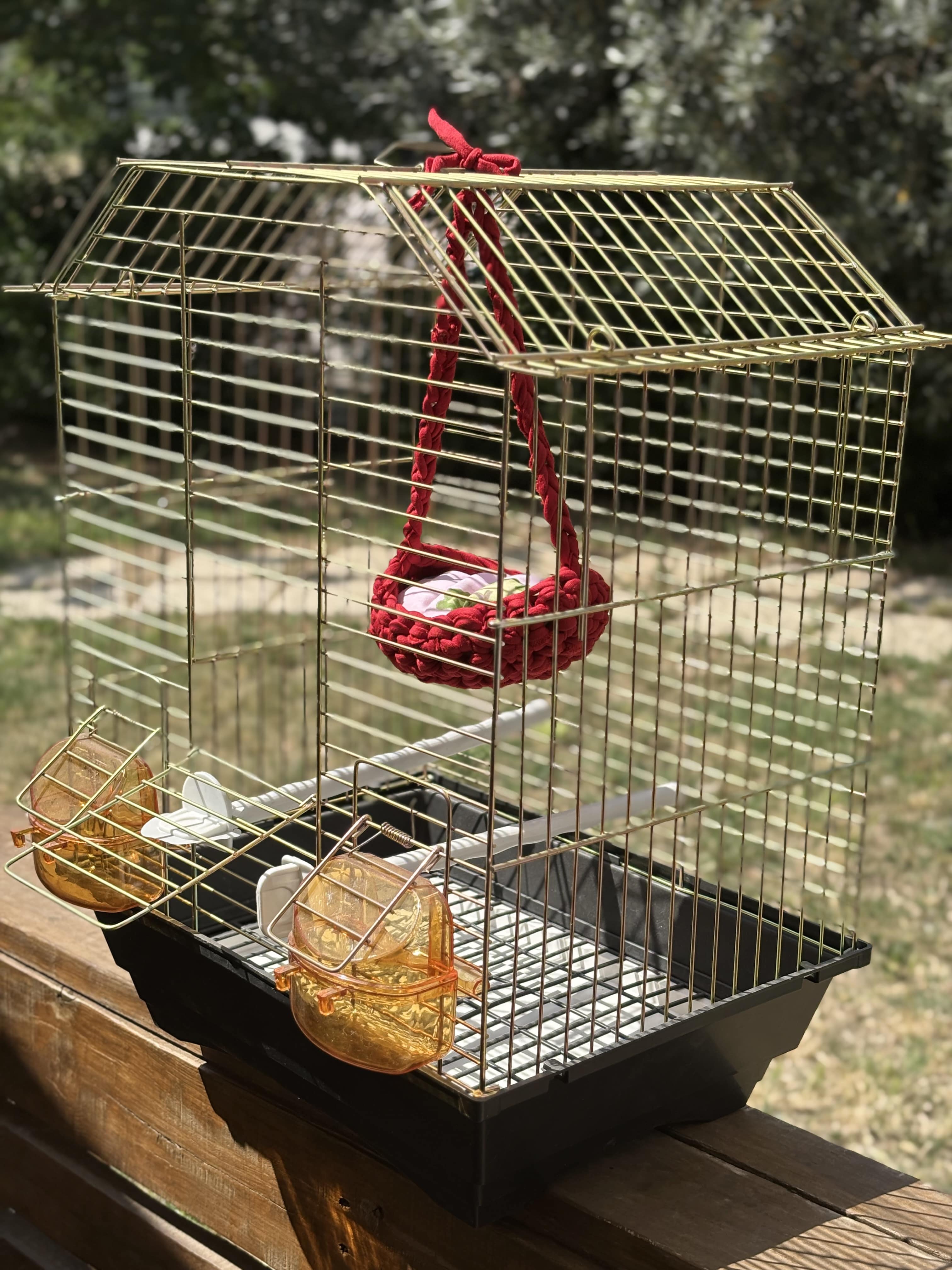 El Örgüsü Kuş Salıncağı