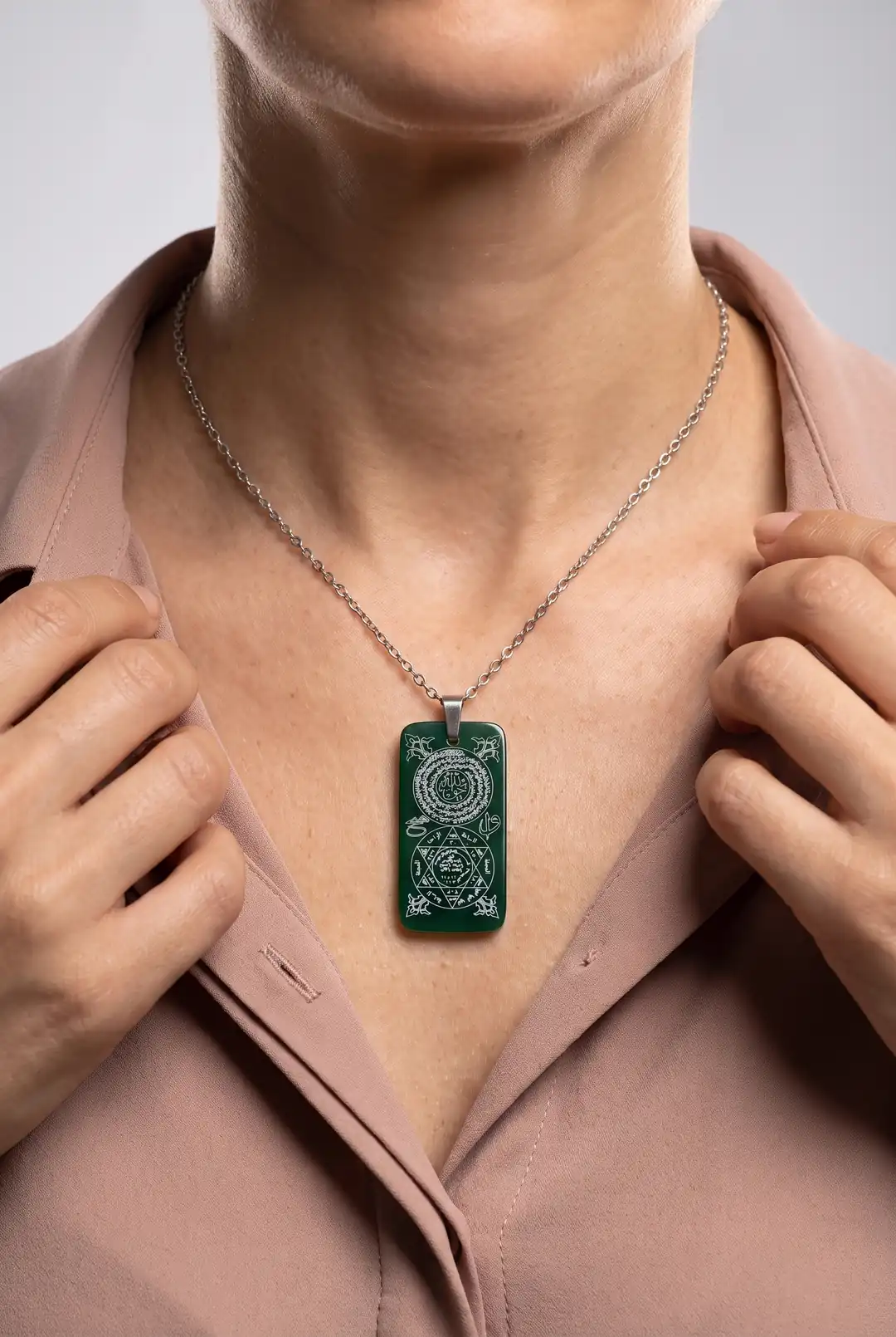 The Secret Agate Rectangular Necklace Green Premium Series Women's Use