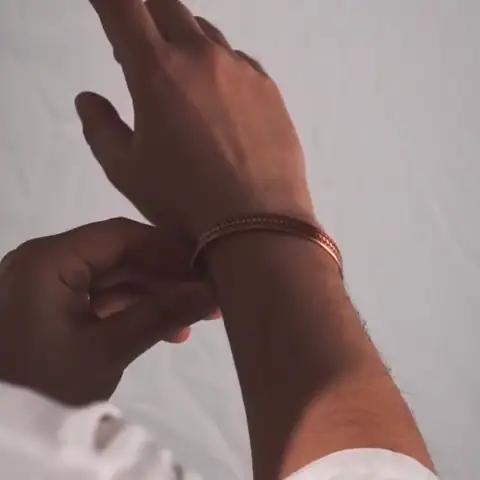 Medusa İşlemeli Bakır Bilezik (Zeolit Taşı) yakından