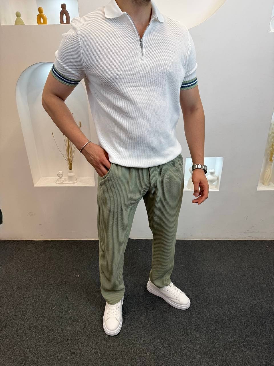 Yarım Fermuarlı Kollar Ribanalı T-Shirt - beyaz