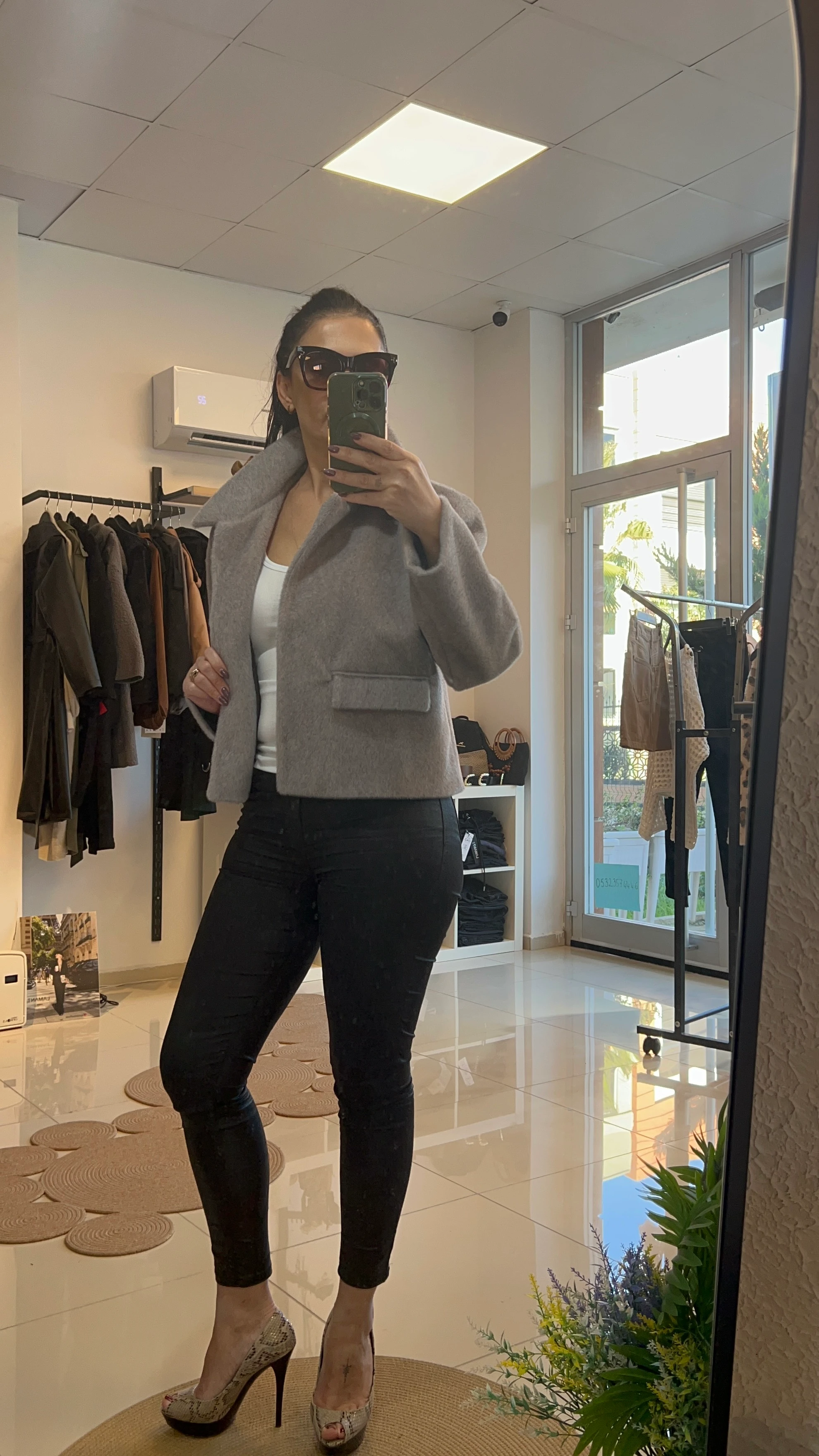 GRİ KISA KAŞE CEKET