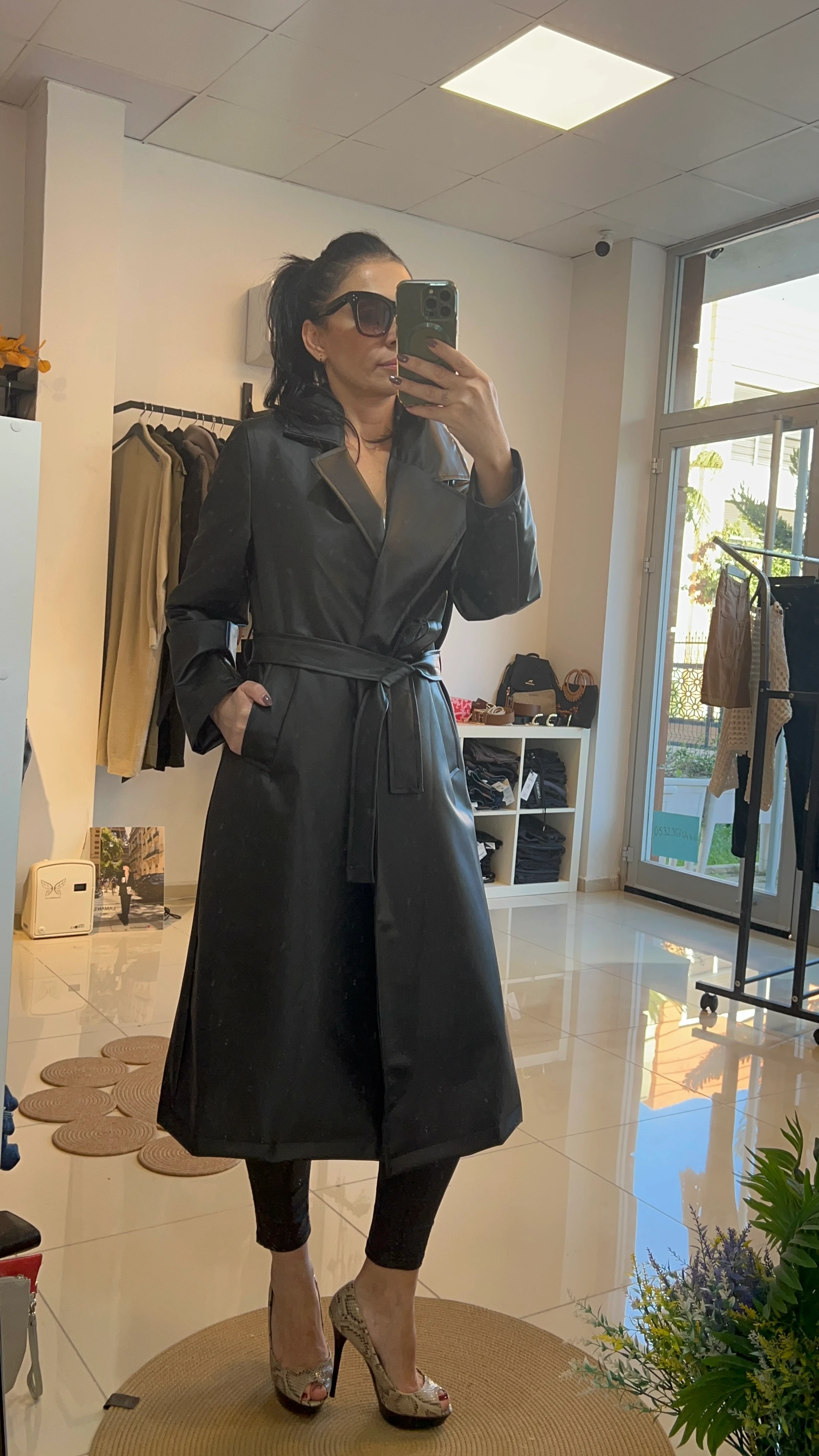 SİYAH DERİ UZUN TRENÇKOT