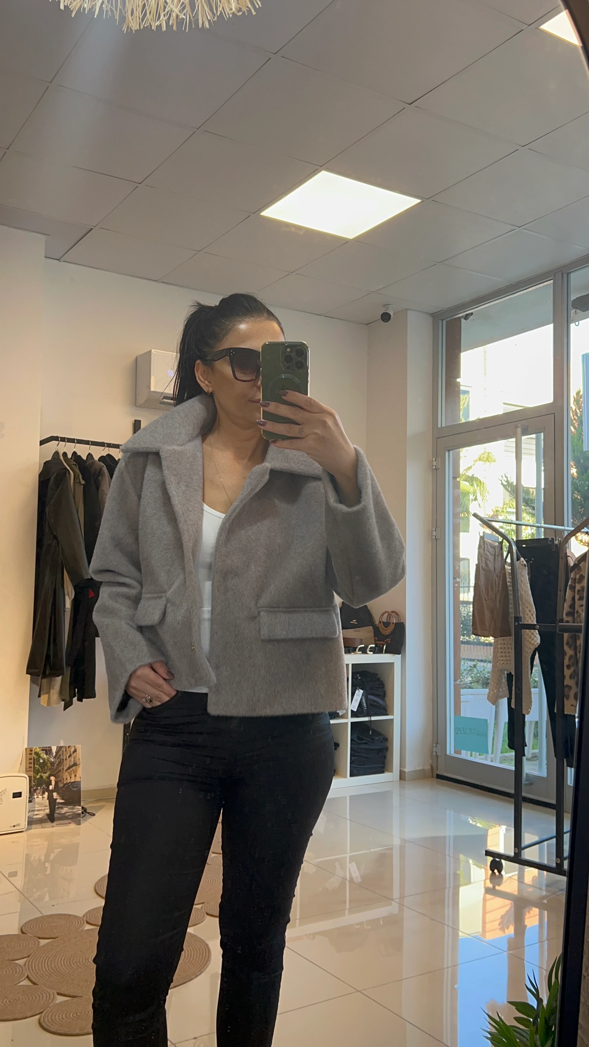 GRİ KISA KAŞE CEKET