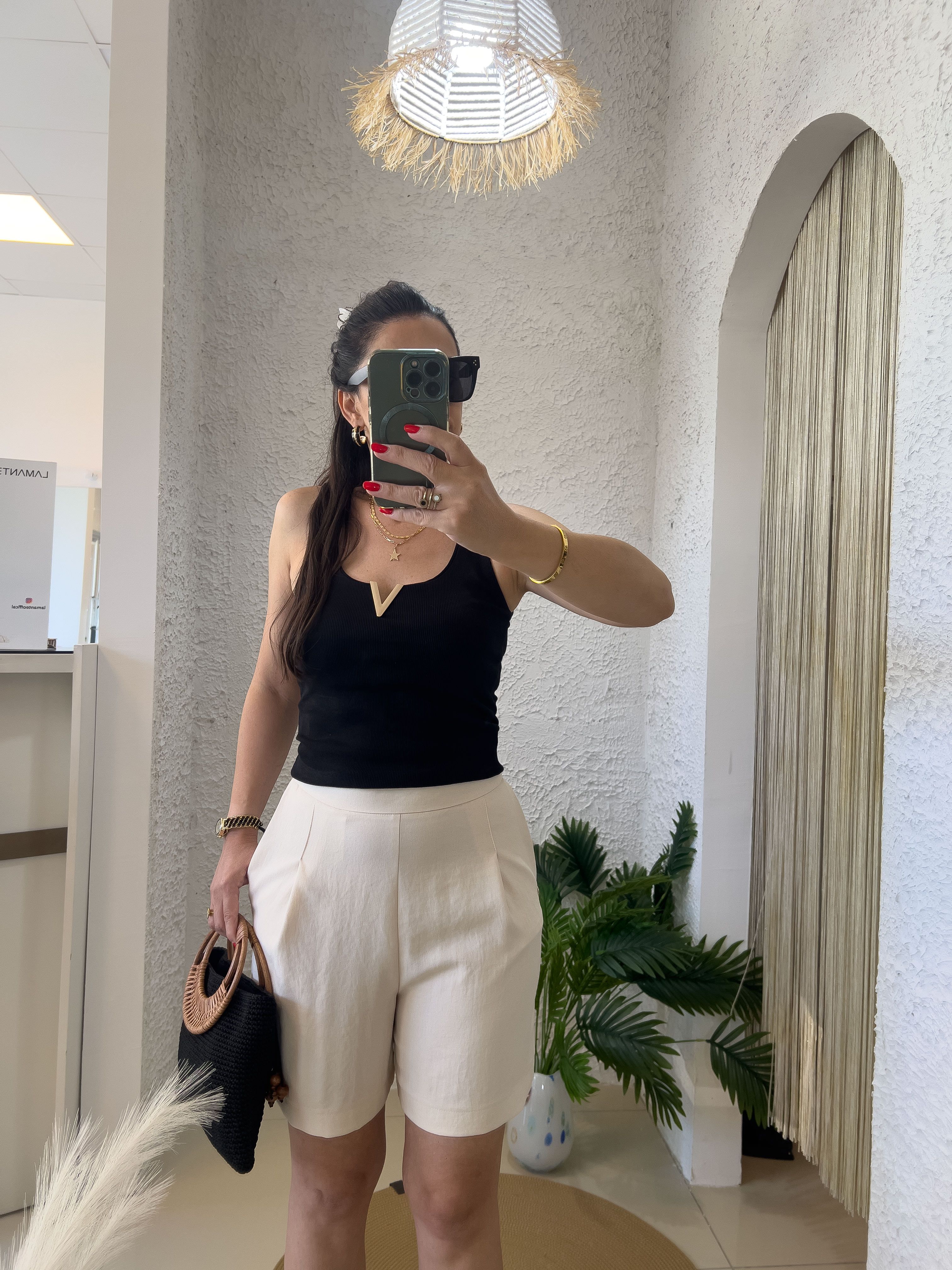 YAKA V DETAYLI BODY-SİYAH