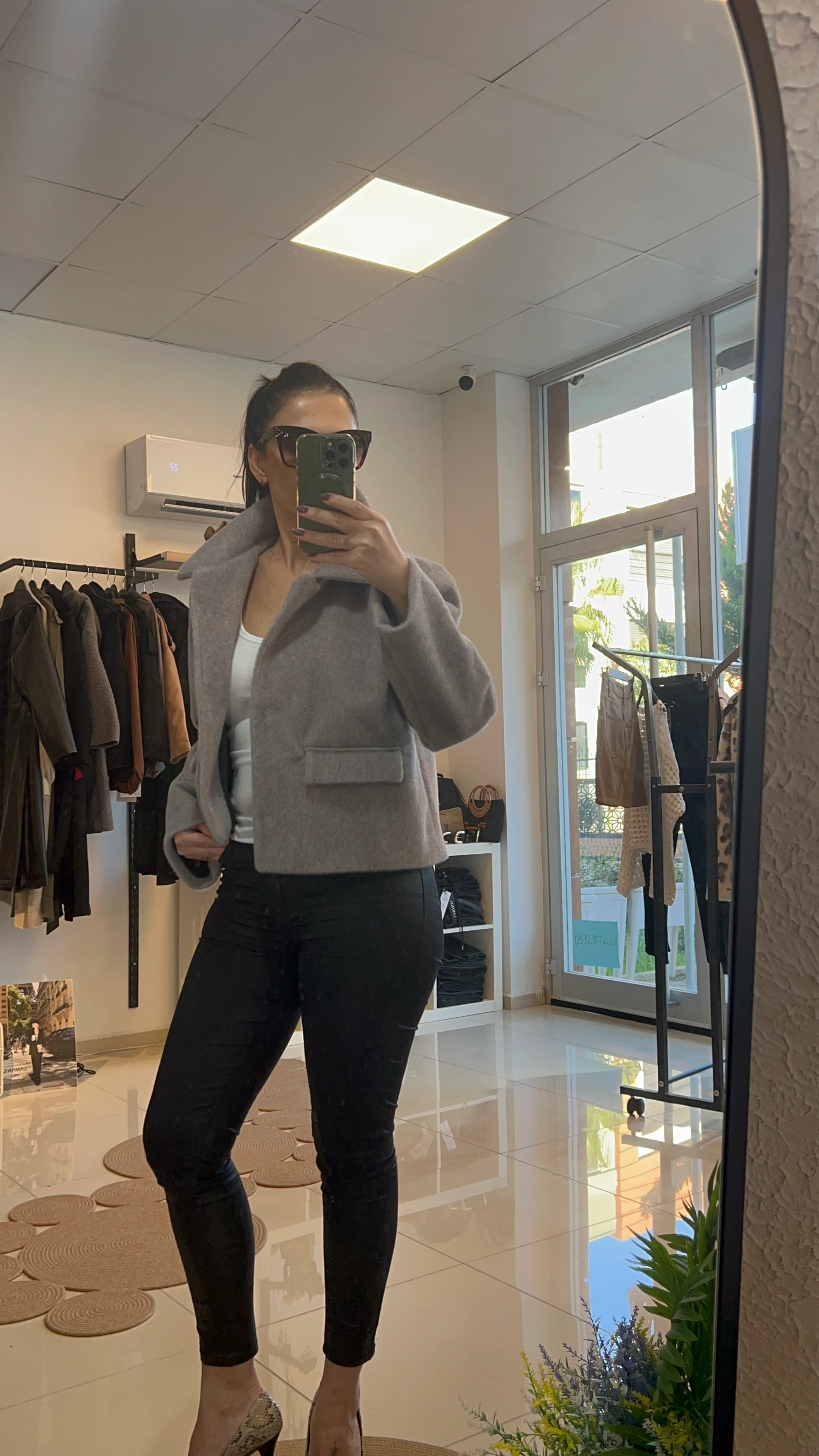 GRİ KISA KAŞE CEKET