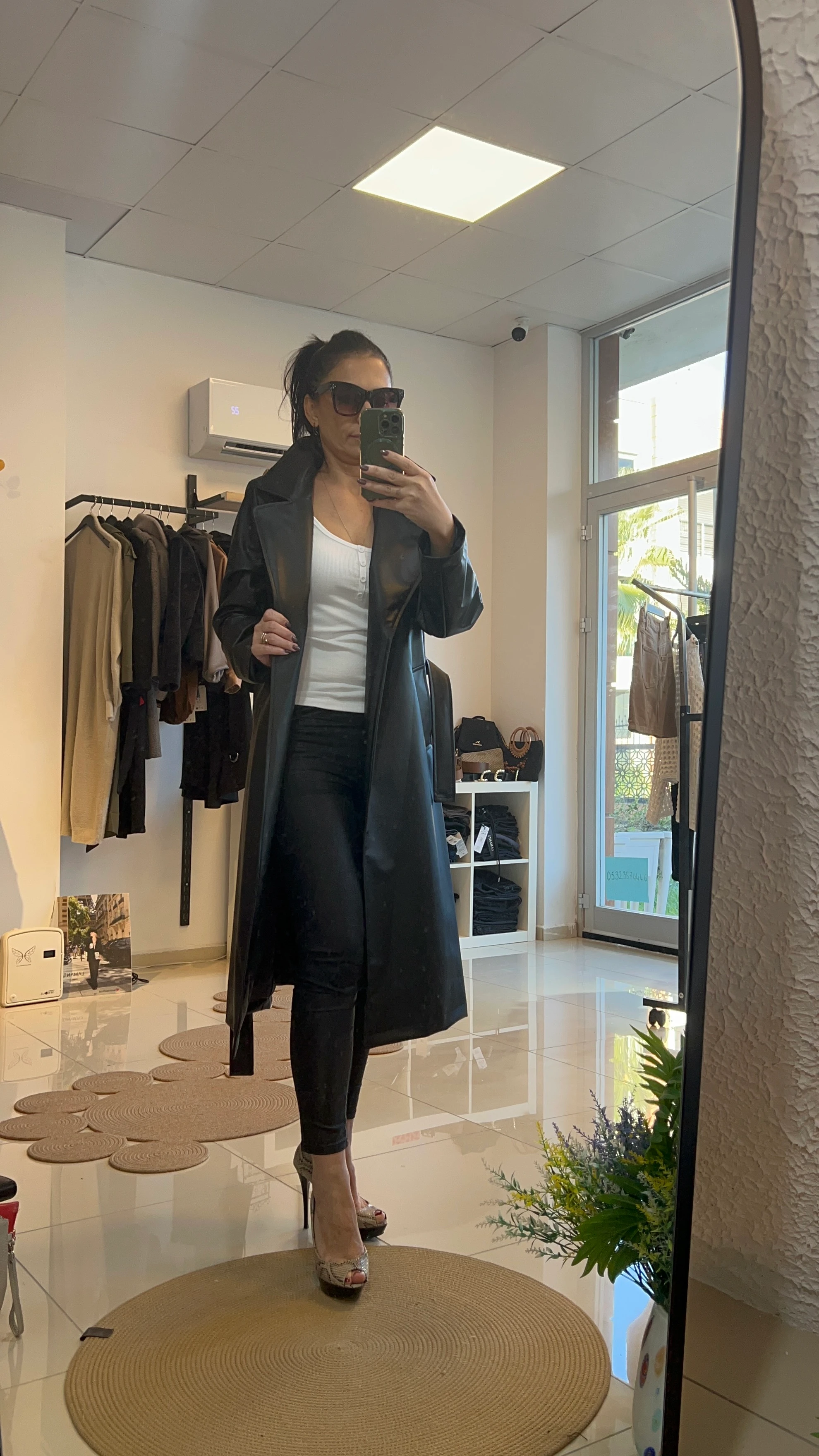 SİYAH DERİ UZUN TRENÇKOT