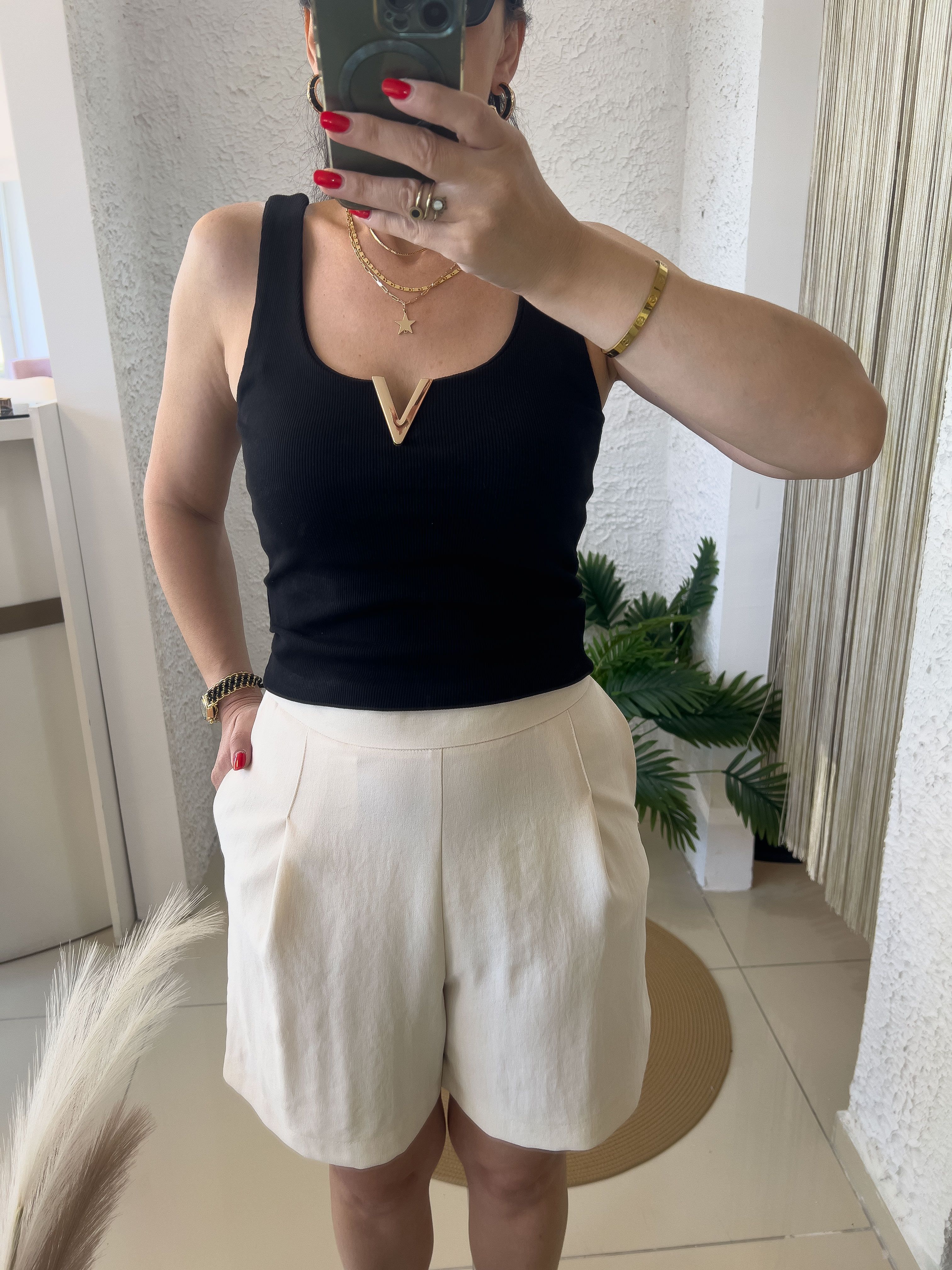 YAKA V DETAYLI BODY-SİYAH