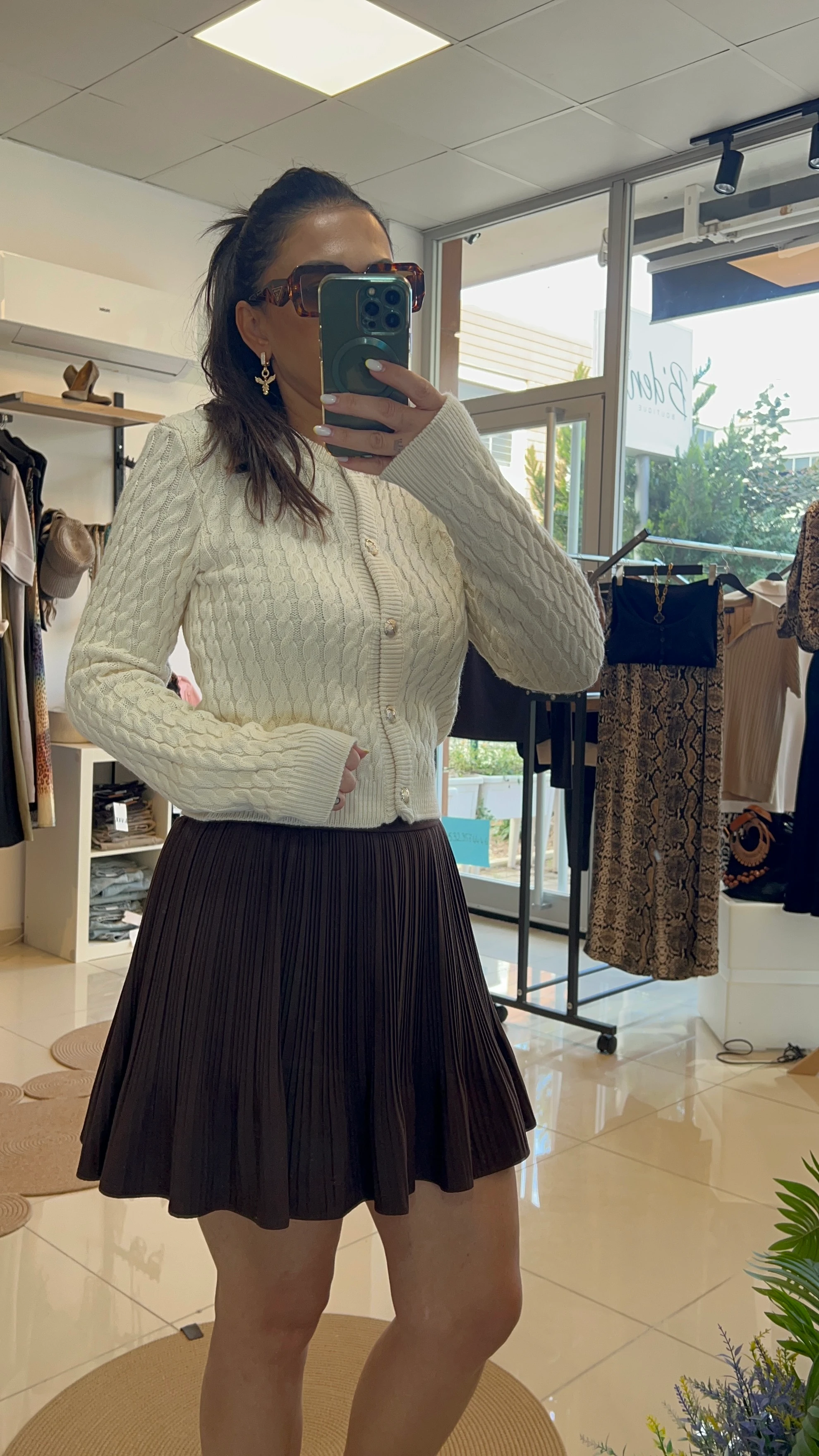 Krem Düğme Detaylı Örgü Ceket