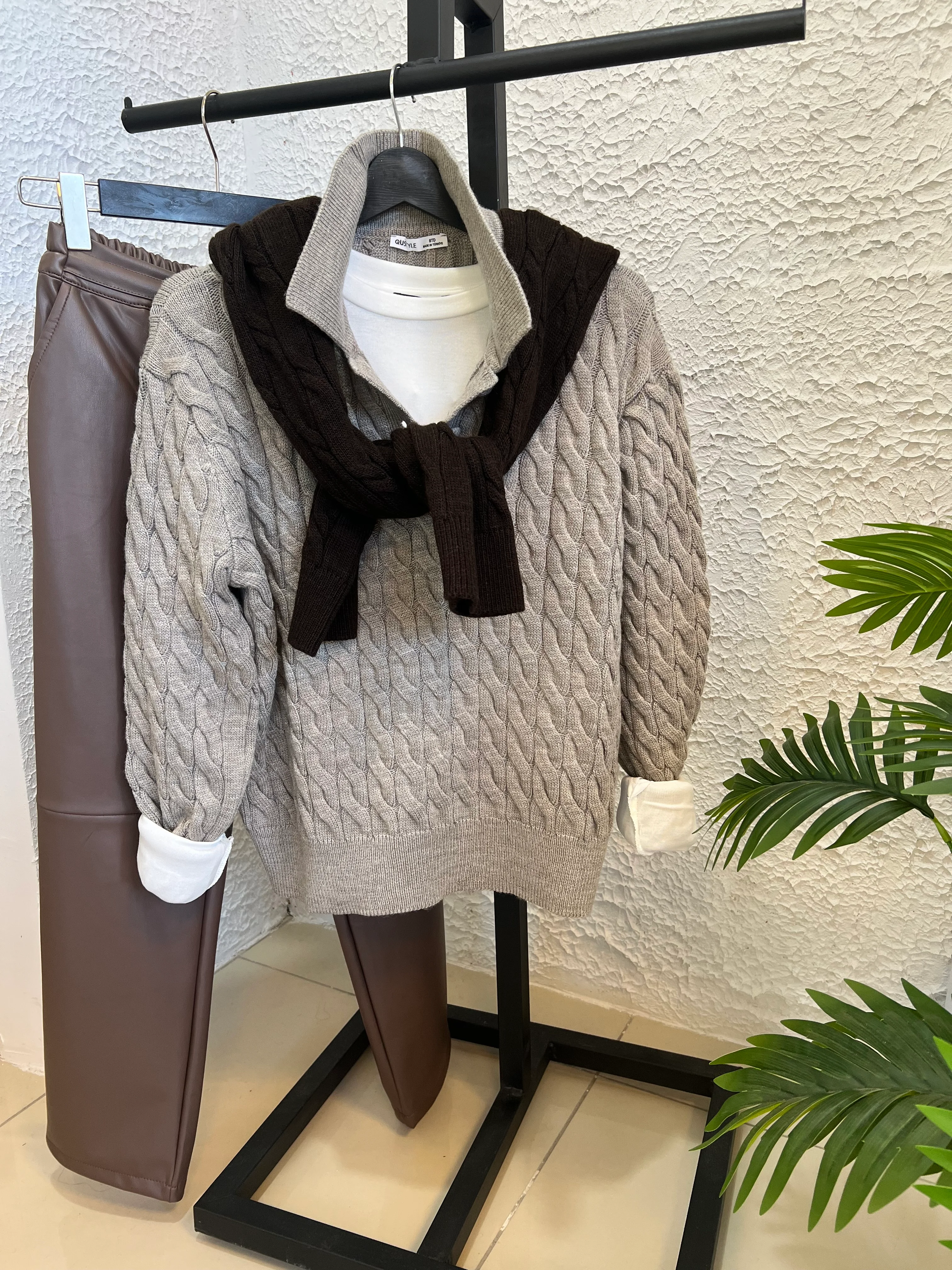 Polo Yaka Örgü Kazak