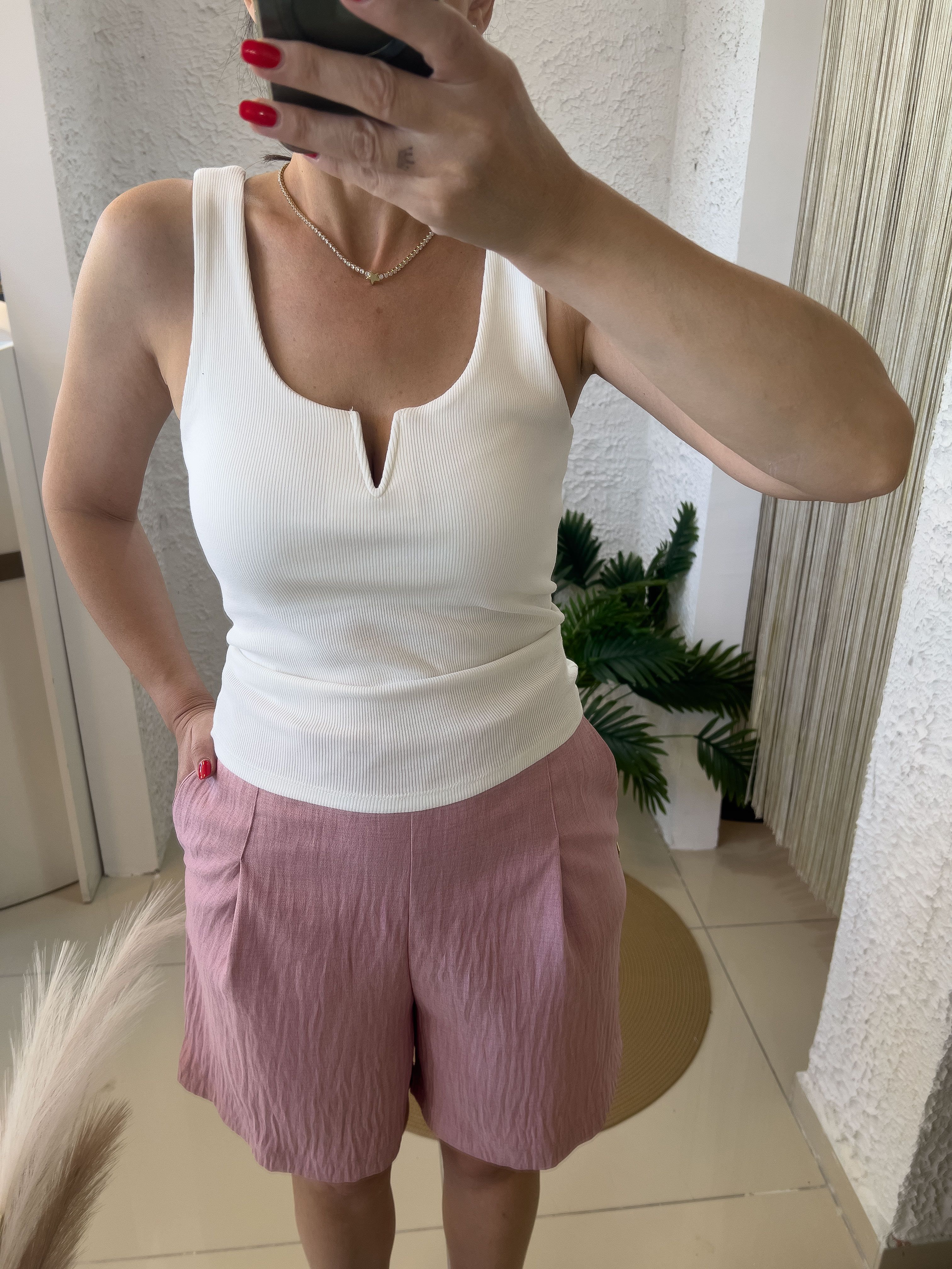 PEMBE ŞORT