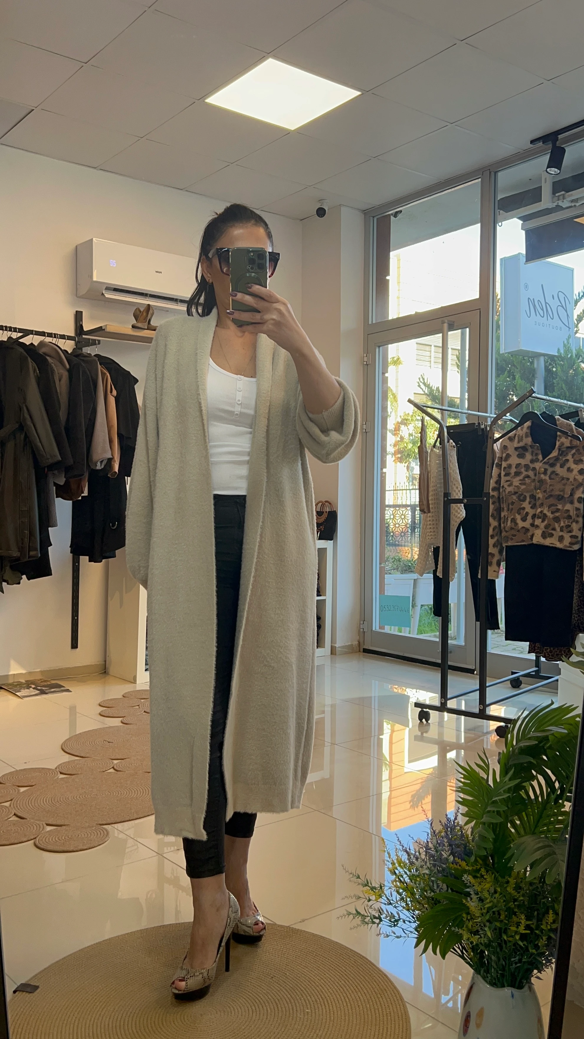 TAŞ RENGİ UZUN CEKET