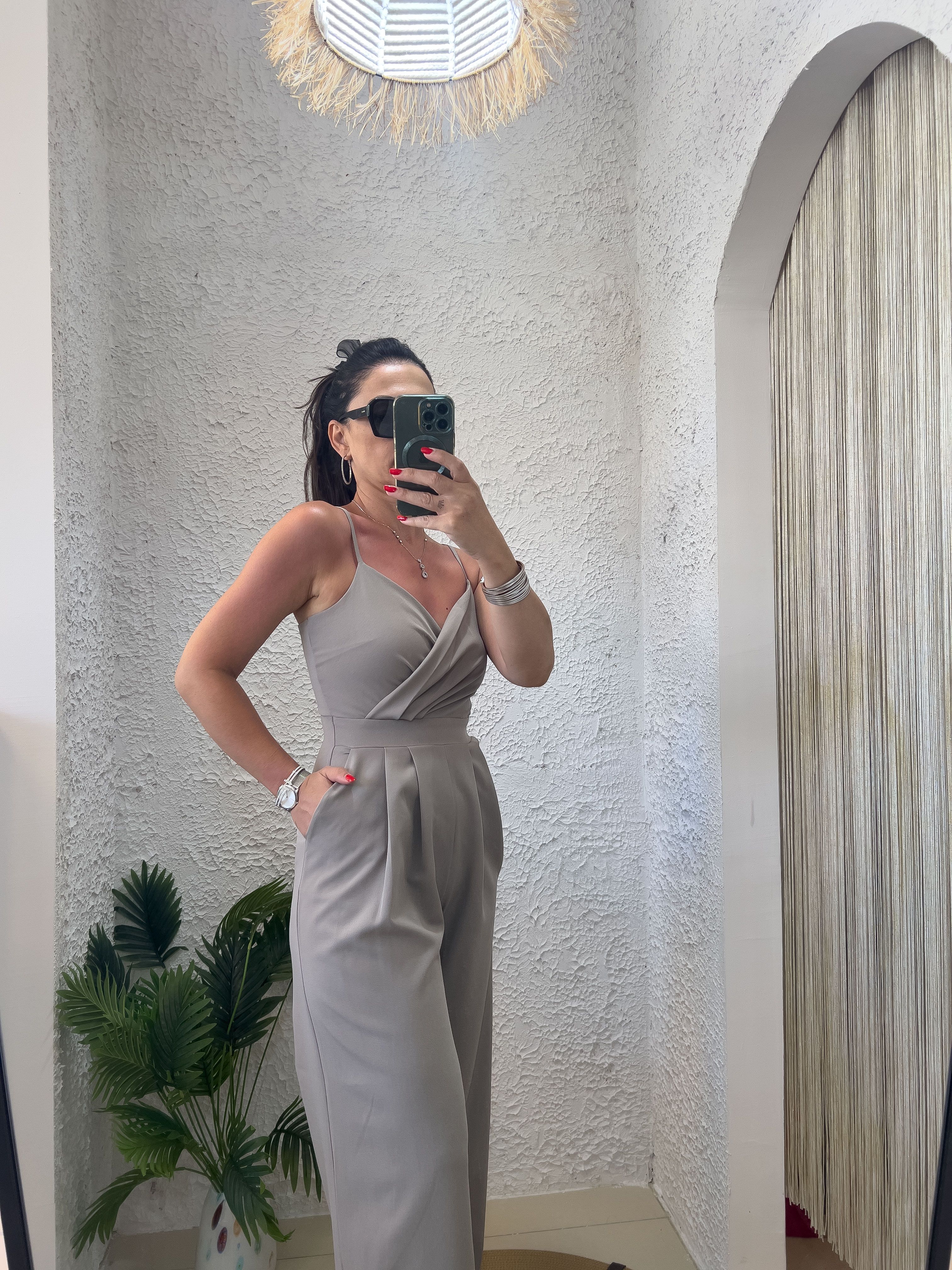 GRİ KRUVAZE YAKA TULUM