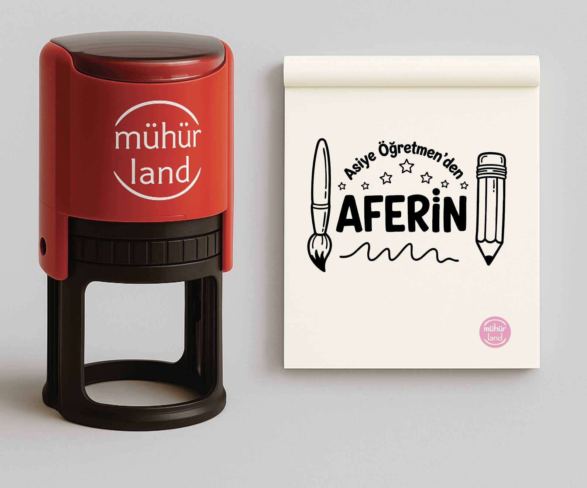 Aferin Öğretmen Kaşesi – Model 12 (Fırça ve Kalem Figürlü)