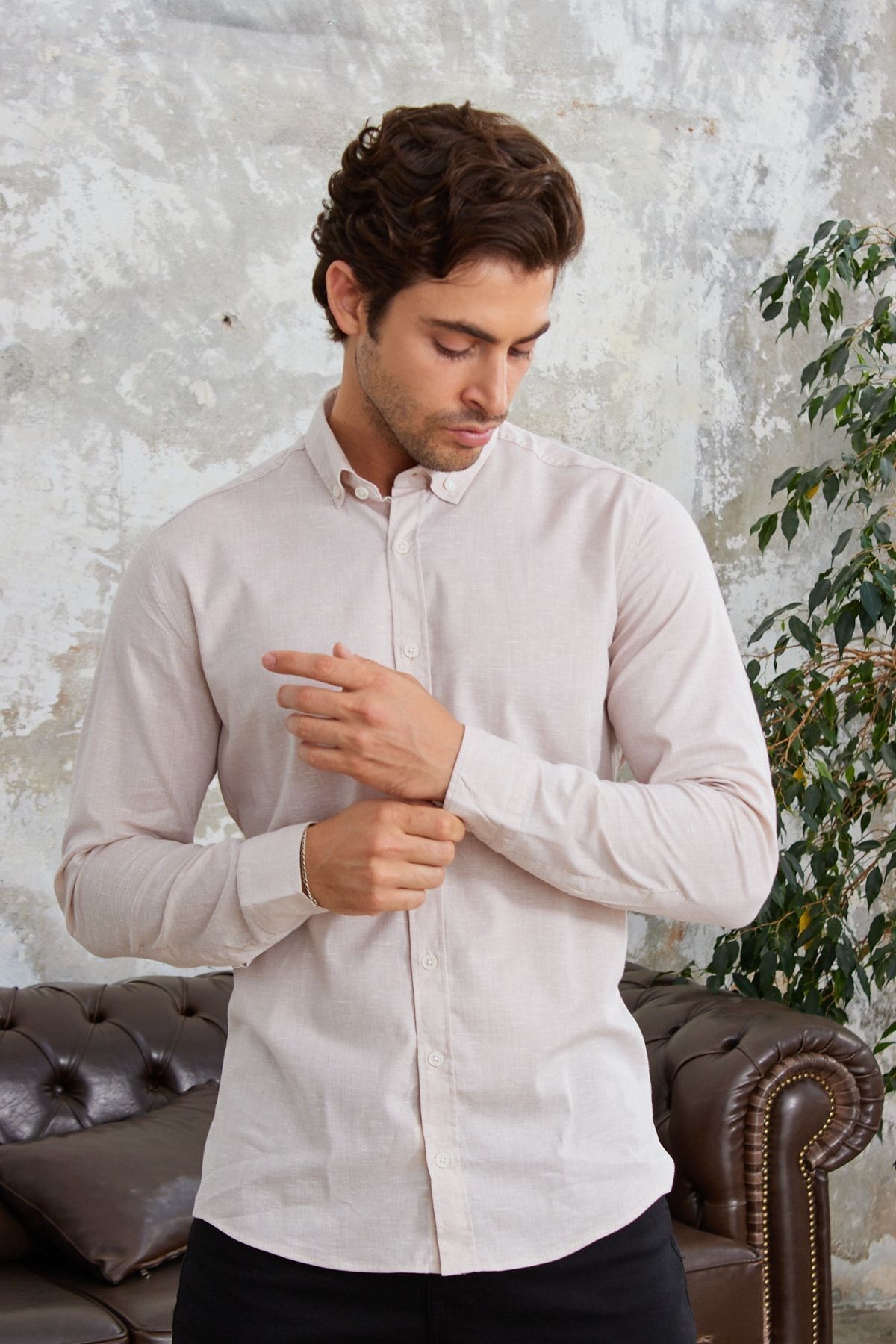 Erkek Bej Pamuklu Dar Kesim Kolay Ütü Slim Fit Gömlek