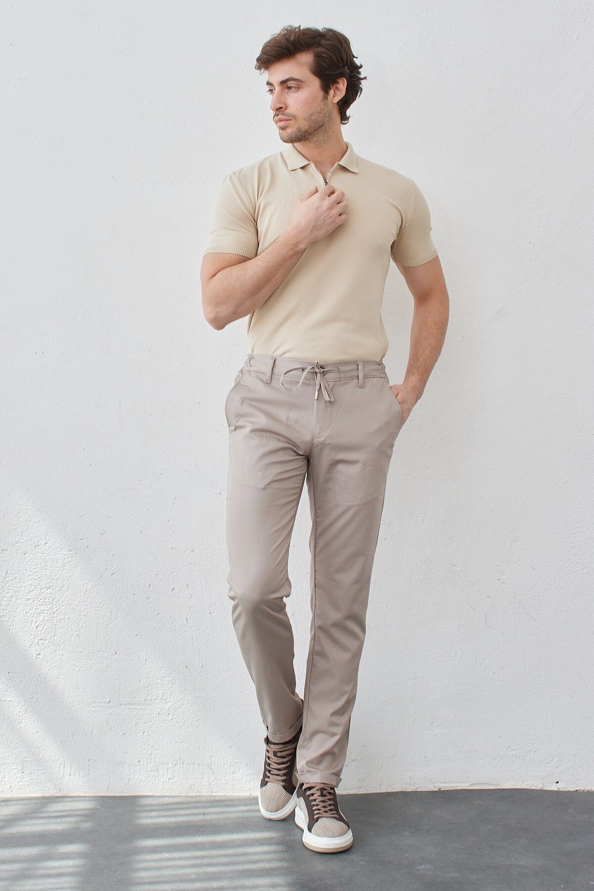 Erkek Açık Gri Beli Lastikli Bağcıklı Dokuma Likralı Esnek Modern Slim Fit Jogger Pantolon