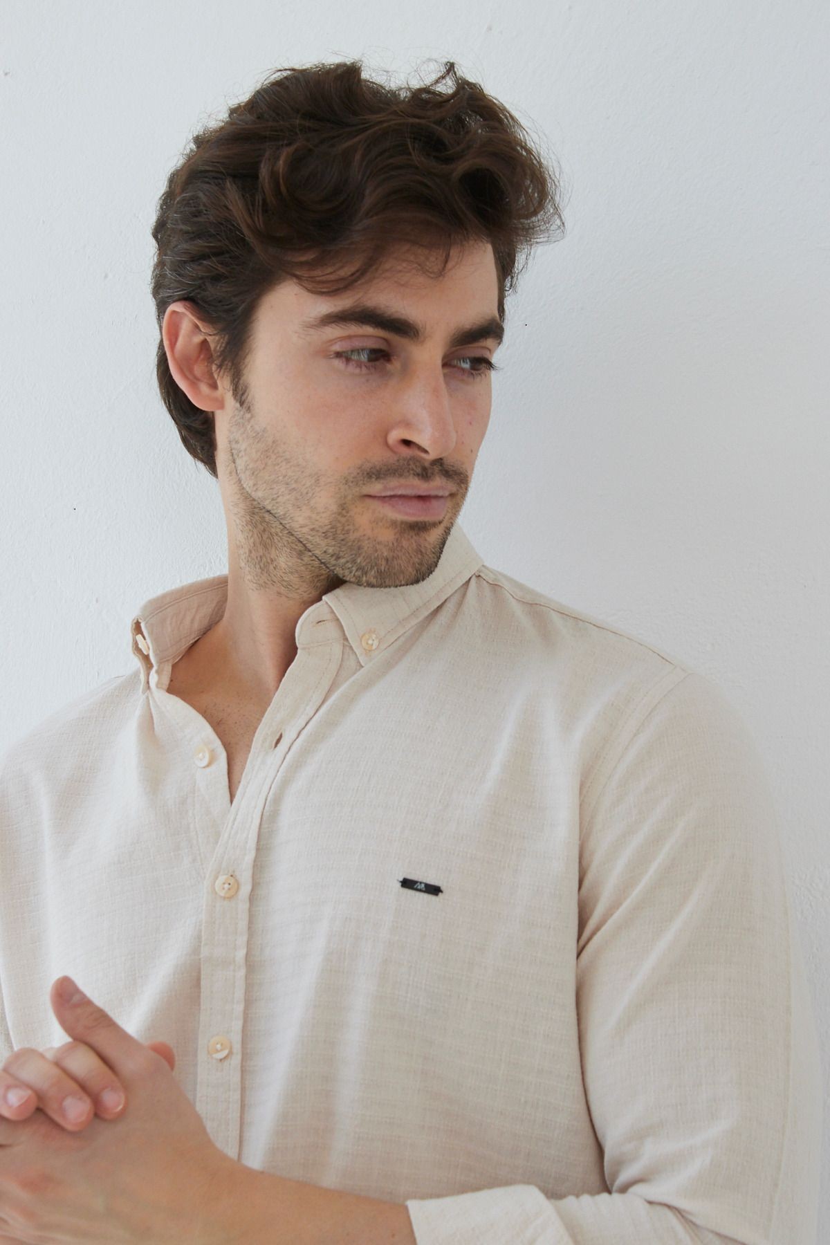Erkek Bej Yaka Düğmeli Flam Armürlü Pamuklu Slim Fit Dar Kesim Gömlek