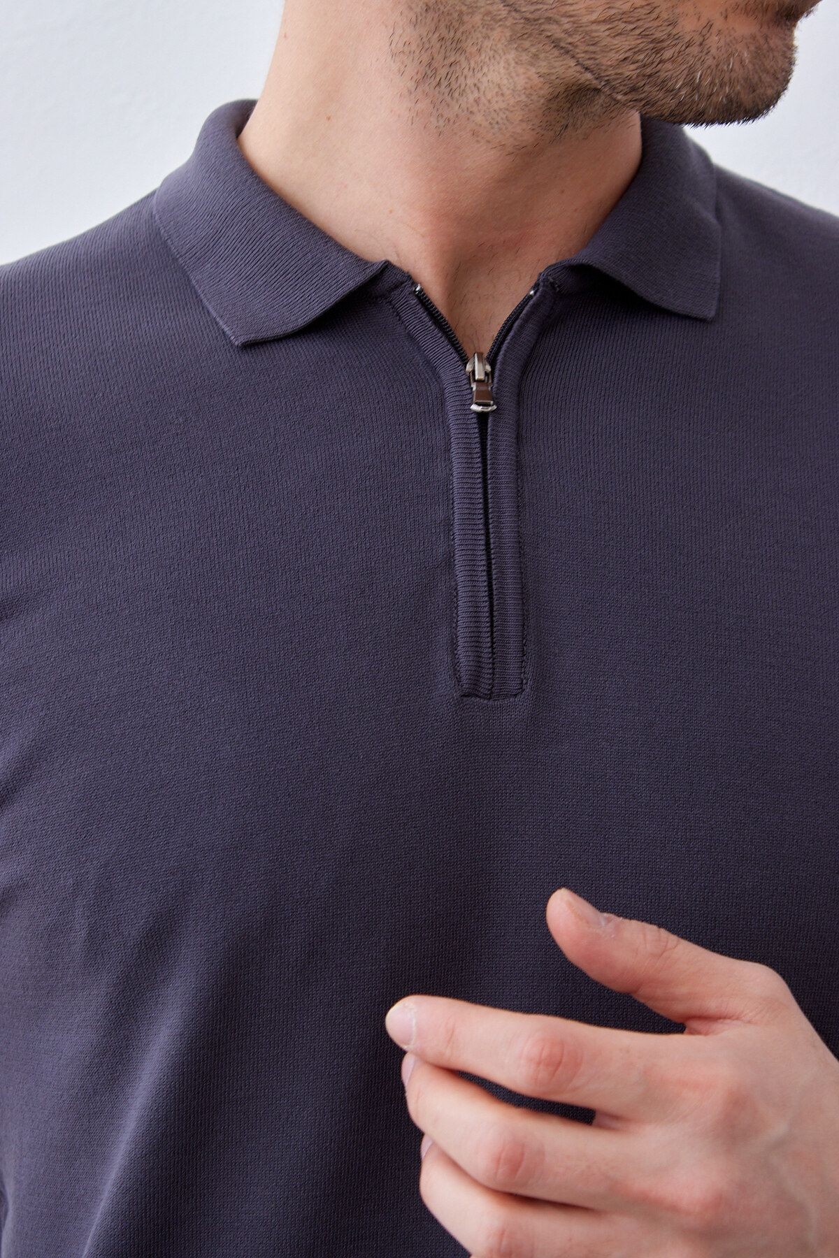 Erkek Modern Slim Fit Fermuarlı Polo Yaka T-Shirt