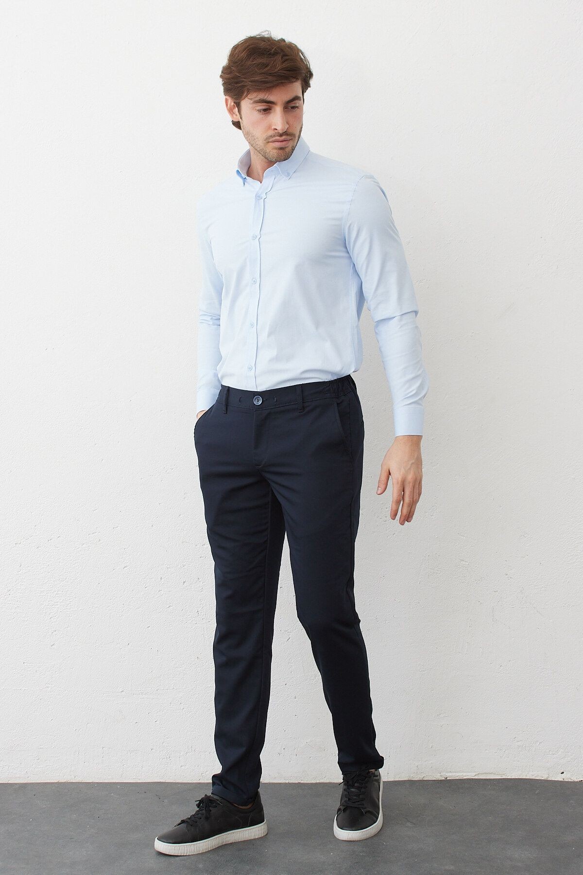 Açık Mavi Slimfit Pamuklu Oxfort Likra Yaka Düğmeli Uzun Kol Erkek Gömlek G490