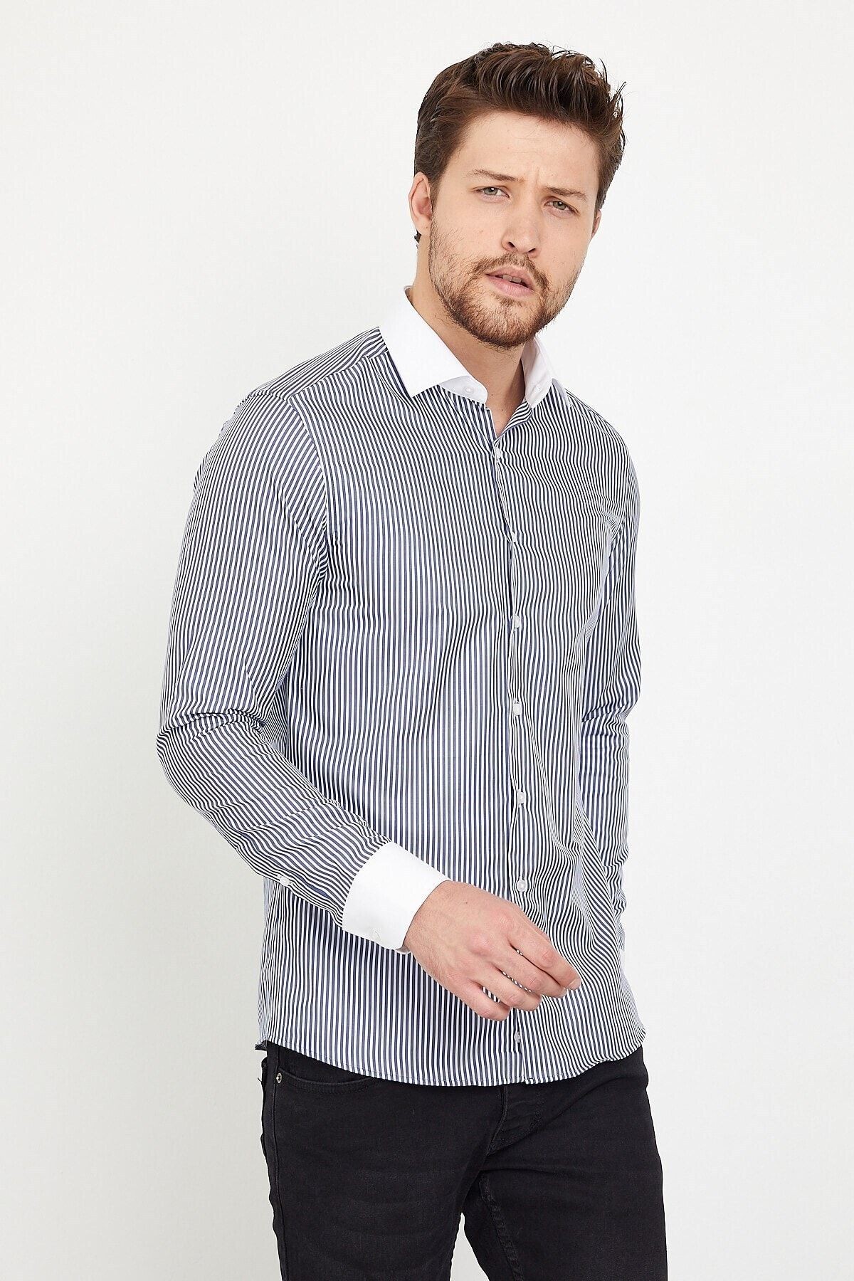 Beyaz Yakalı Laci Beyaz Çizgili Slim Fit Uzun Kol Gömlek