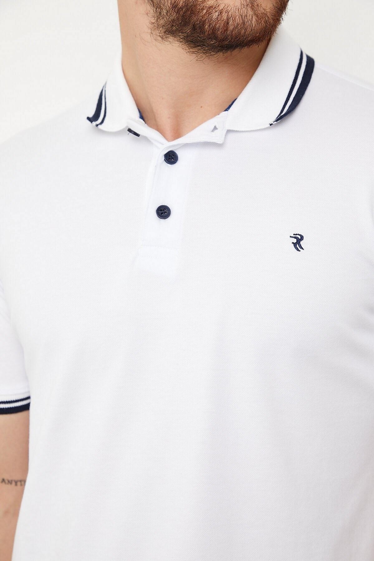 Polo Yaka Beyaz Slim Fit Tişört