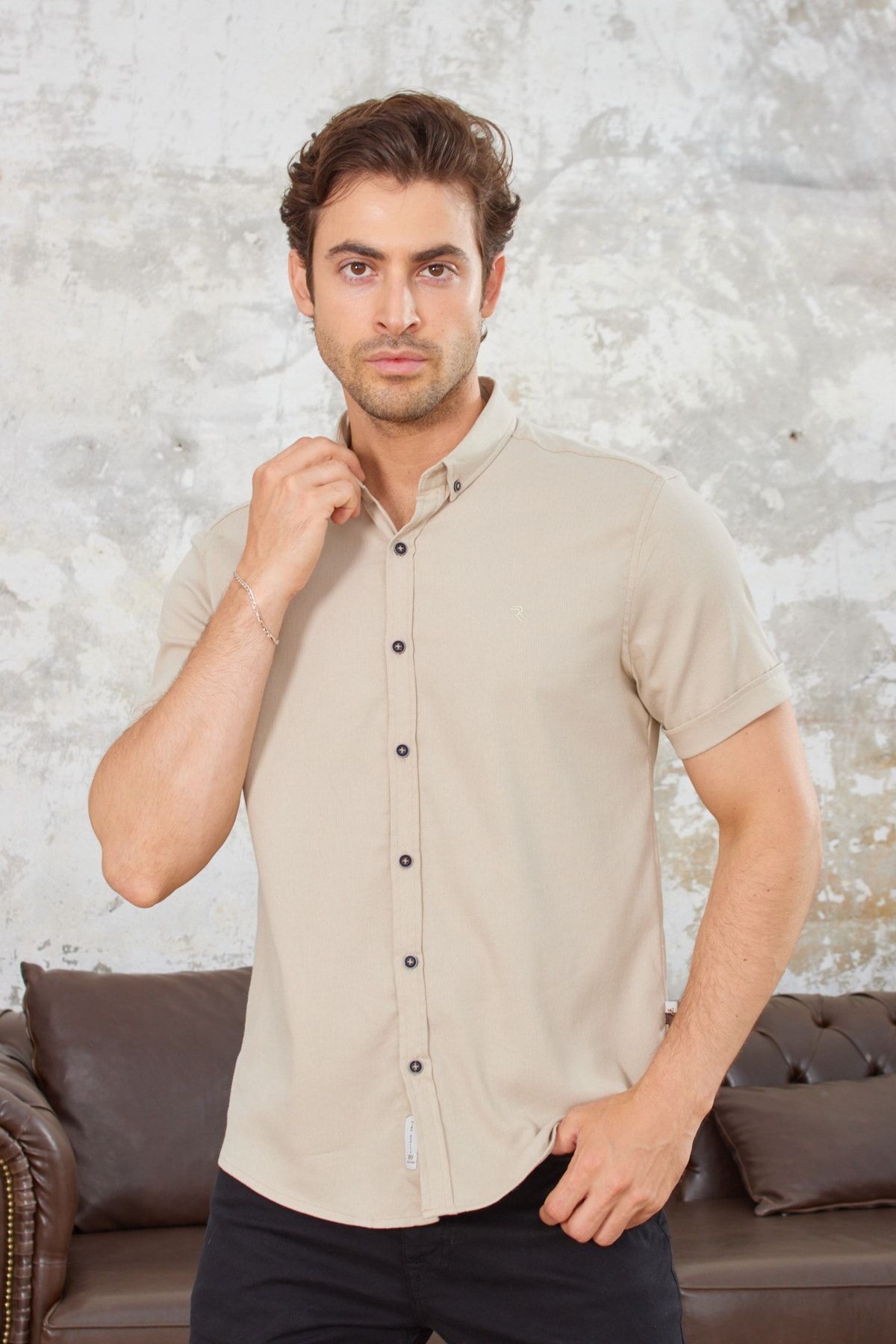 Bej Düz Erkek Slim Fit Düğmeli Yaka Yazlık Pamuk-Viskon Gömlek