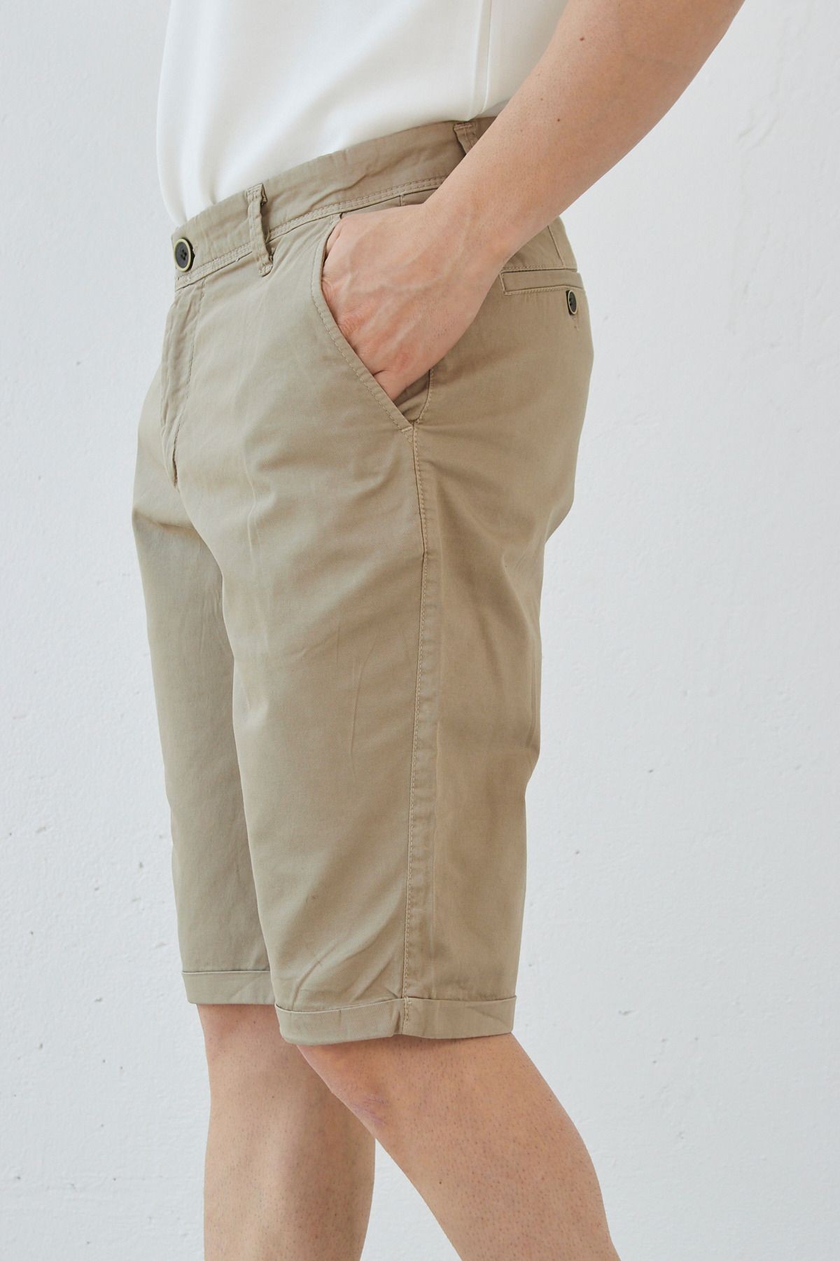 Erkek Bej Slim Fit Dar Kesim Gabardin Pamuklu Casual Chino Şort