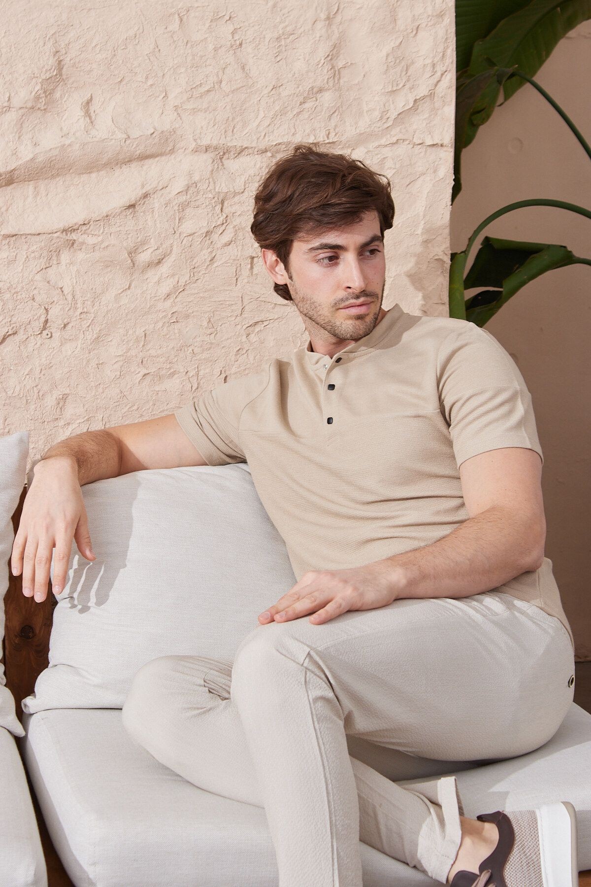 Erkek Modern Slim Fit Hakim Yaka Çıt Çıtlı T-Shirt