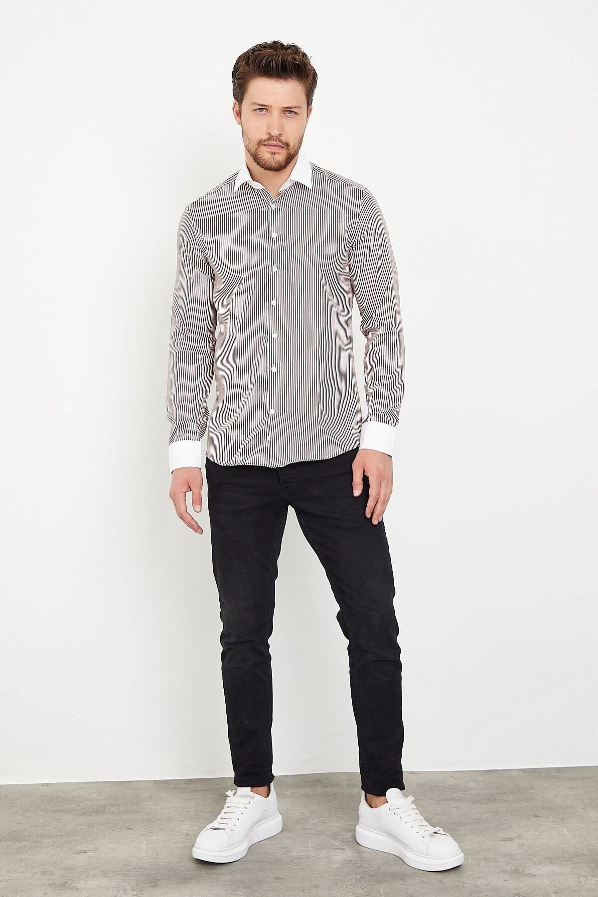Beyaz Yakalı Kahve Beyaz Çizgili Slim Fit Uzun Kol Gömlek