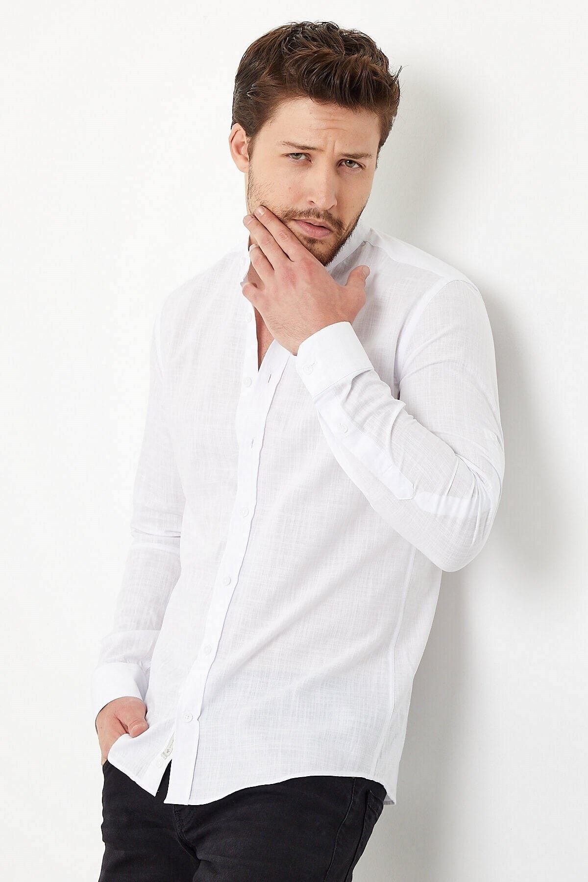 Pamuk Keten Hakim Yaka Beyaz Slim Fit Uzun Kol Gömlek