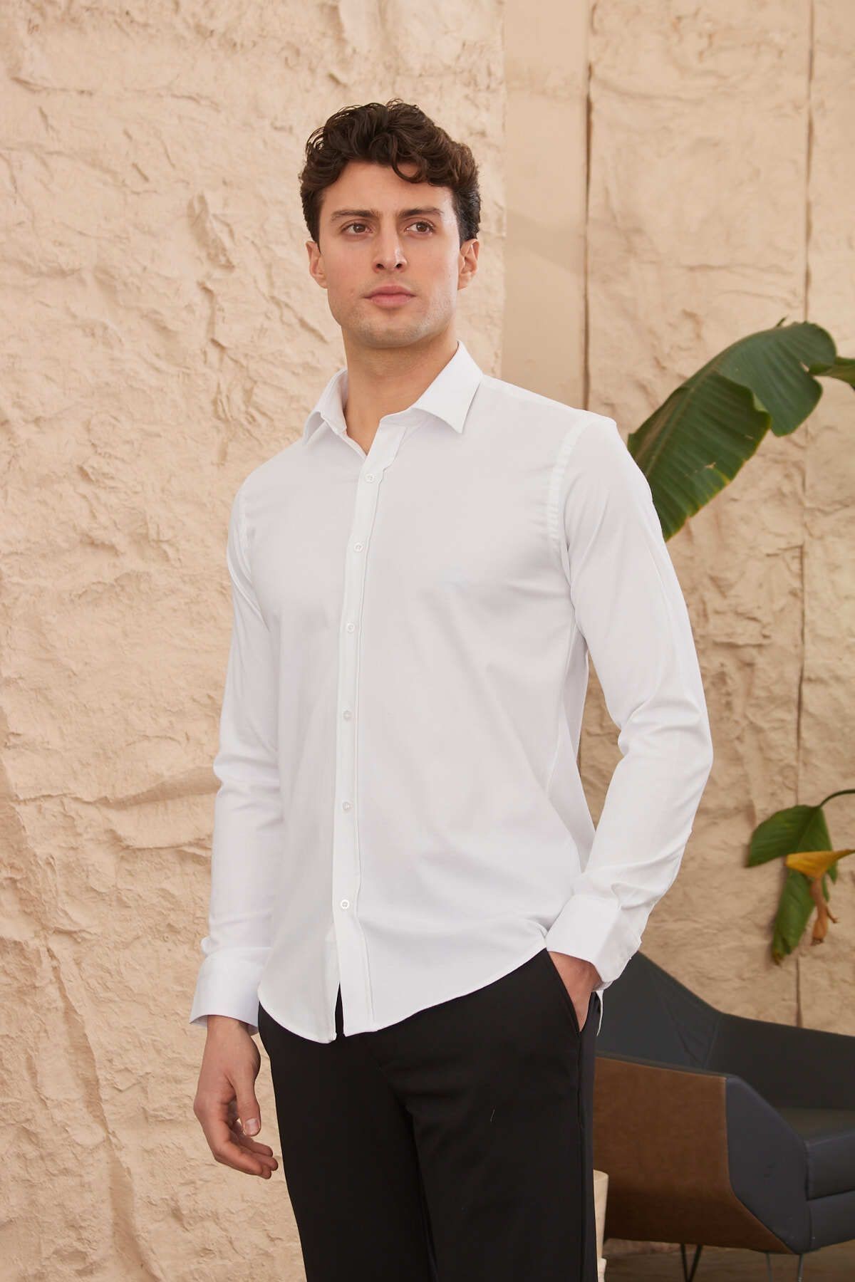 Erkek Beyaz Slim Fit Dar Kesim Pamuklu Oxford Kolay Ütü Klasik Yaka Armürlü Gömlek