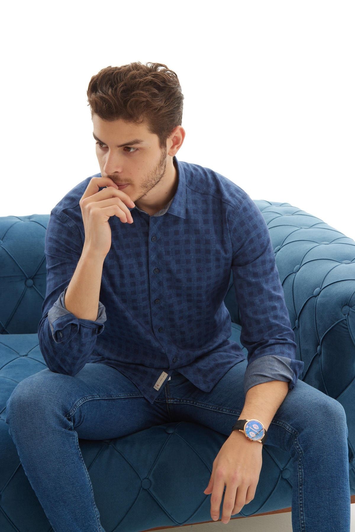 Vessmen Mavi Slimfit Hediye Kutulu Yaka Düğmeli Uzun Kol Erkek Gömlek