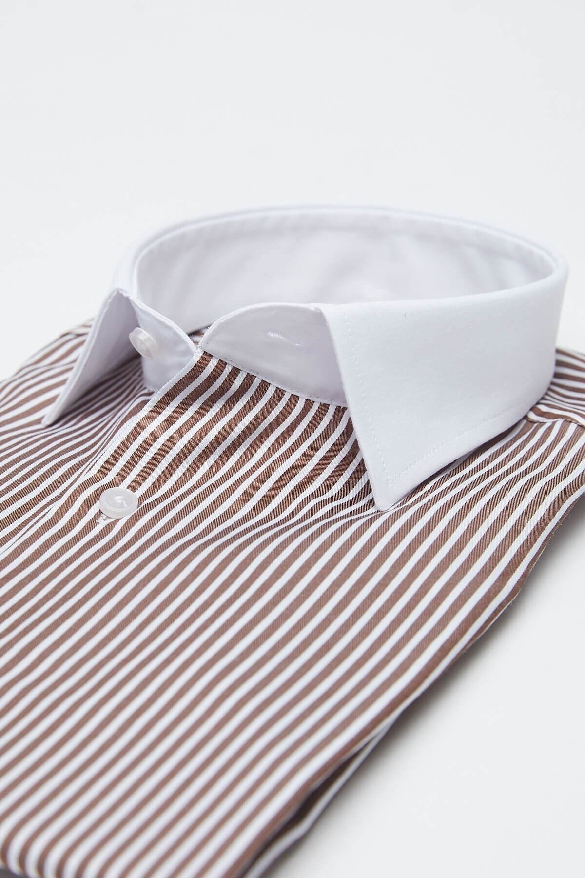 Beyaz Yakalı Kahve Beyaz Çizgili Slim Fit Uzun Kol Gömlek