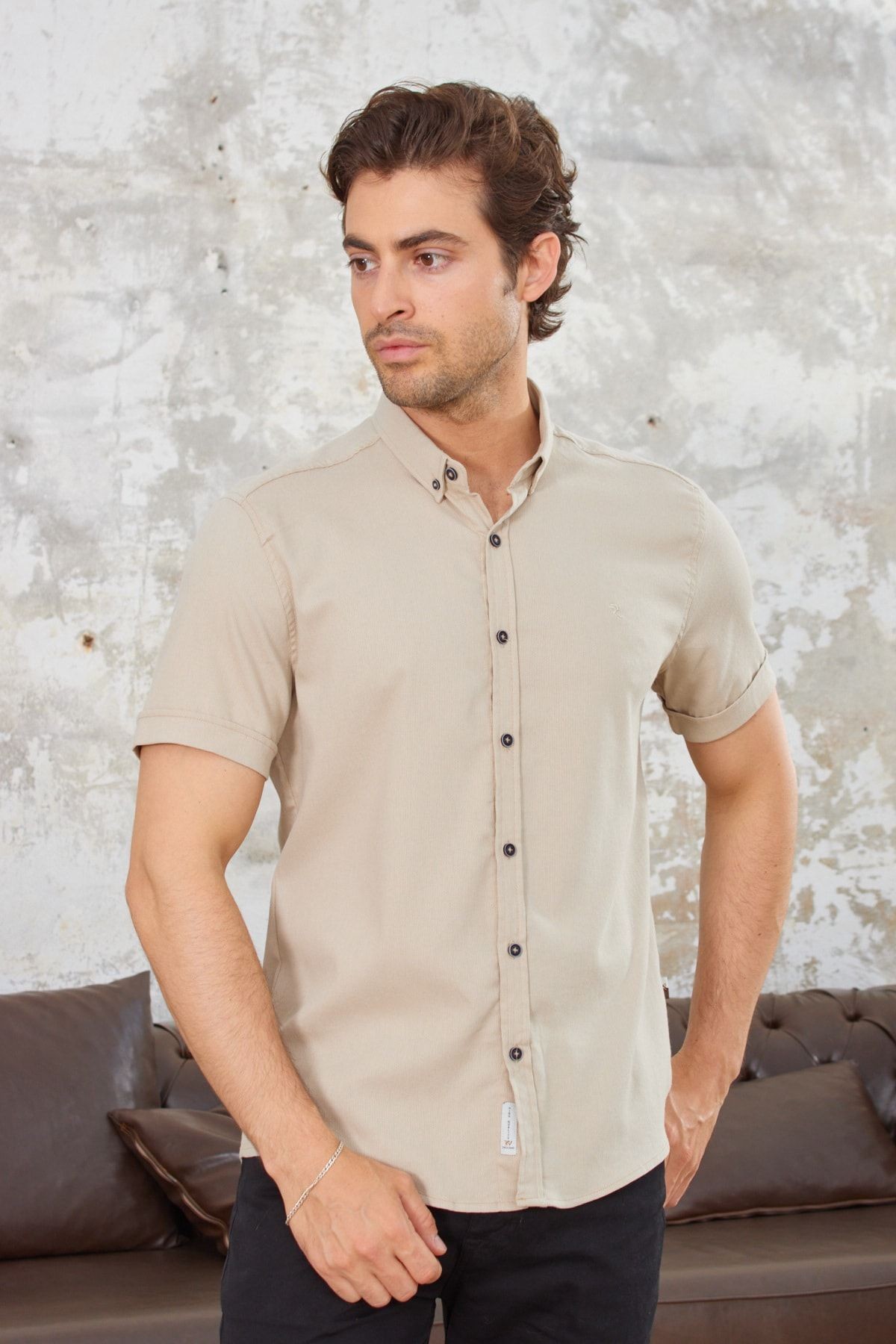 Bej Düz Erkek Slim Fit Düğmeli Yaka Yazlık Pamuk-Viskon Gömlek