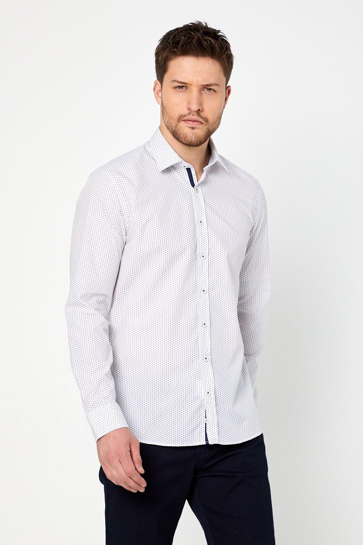 Lacivert Baskılı Beyaz Slim Fit Uzun Kol Gömlek