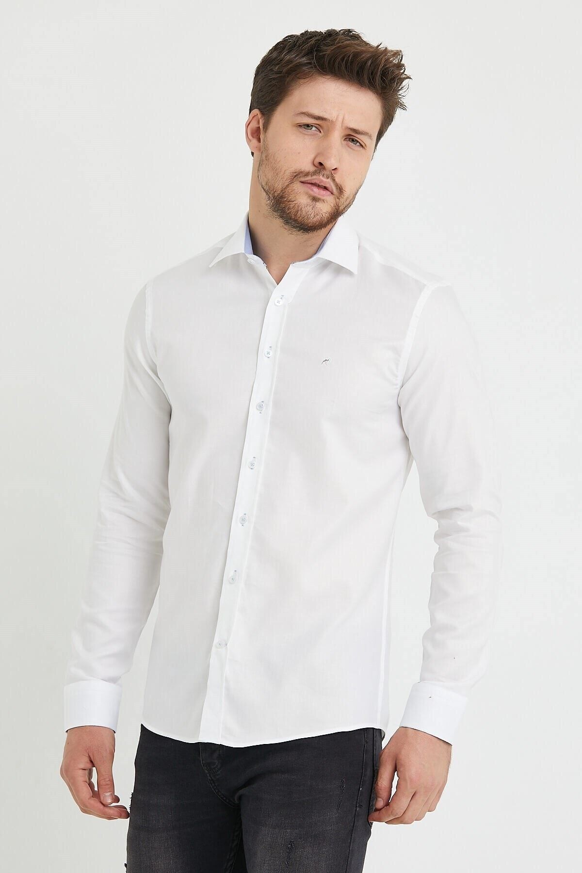 Beyaz Pamuklu Slim Fit Uzun Kol Gömlek