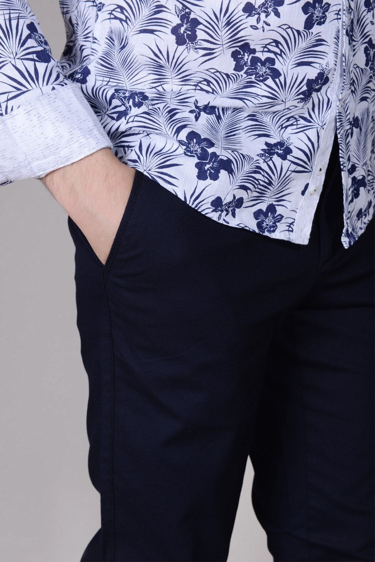 Erkek Lacivert Regular Fit Armürlü Pantolon