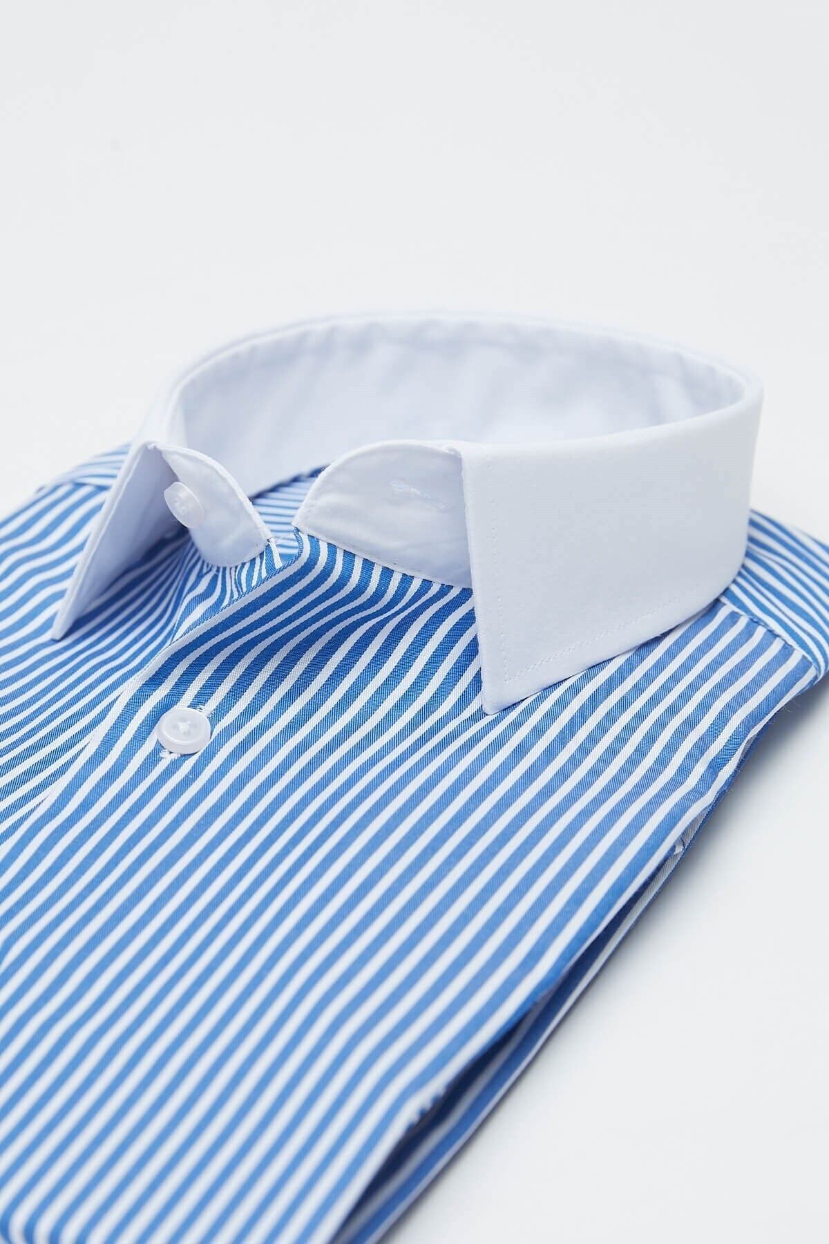 Beyaz Yakalı Çizgili Slim Fit Uzun Kol Gömlek