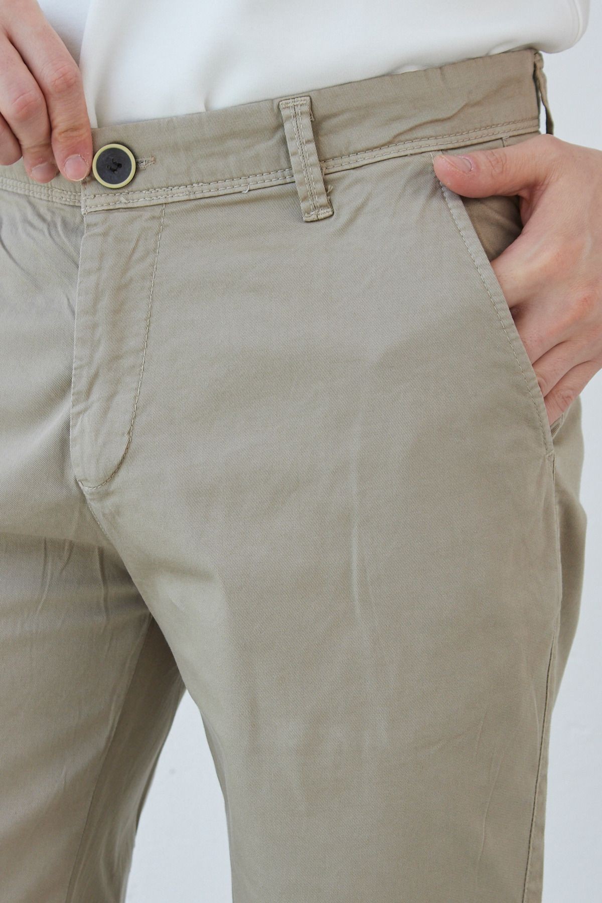 Erkek Bej Slim Fit Dar Kesim Gabardin Pamuklu Casual Chino Şort