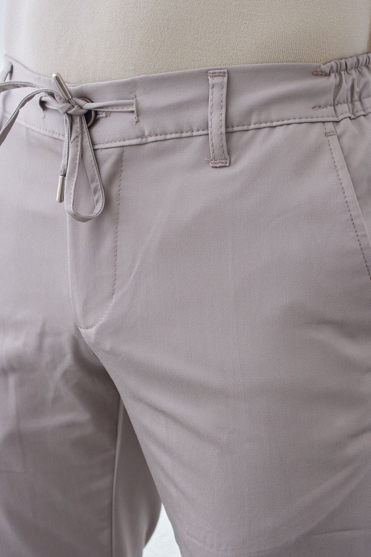 Erkek Açık Gri Beli Lastikli Bağcıklı Dokuma Likralı Esnek Modern Slim Fit Jogger Pantolon