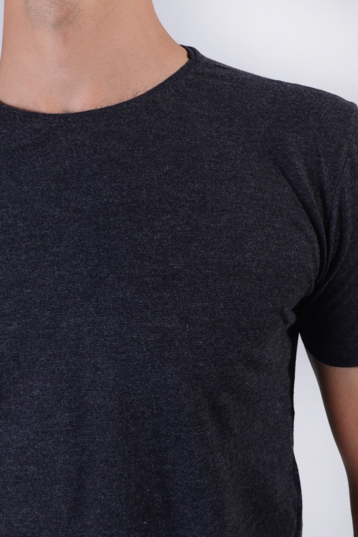 Erkek Siyah Basic Model Tişört