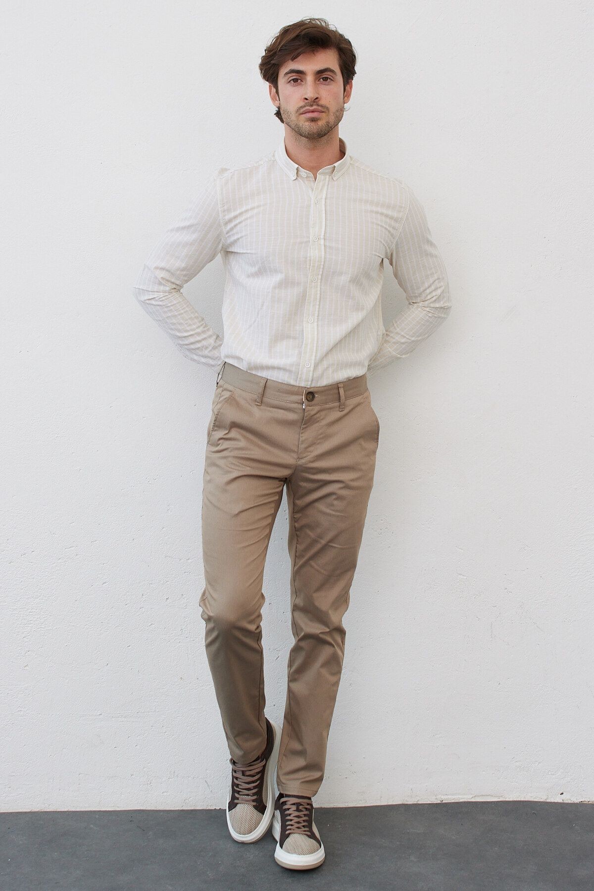 Erkek Uzun Kol Yaka Düğmeli Modern Slim Fit Dar Kesim Çizgili Pamuklu Gömlek