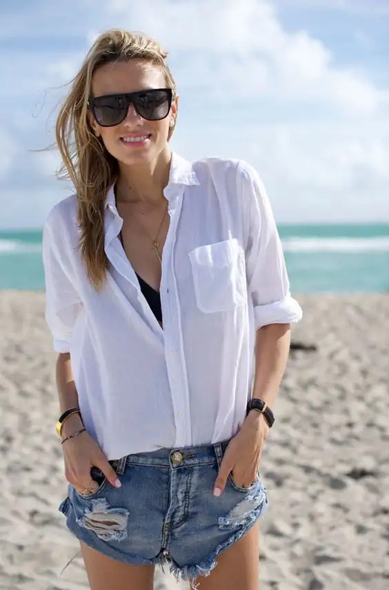 Beyaz Gömlek Kombin Önerisi - Plaj veya Tatil Kombini