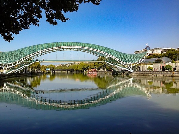 Rike Parkı ve Barış Köprüsü
