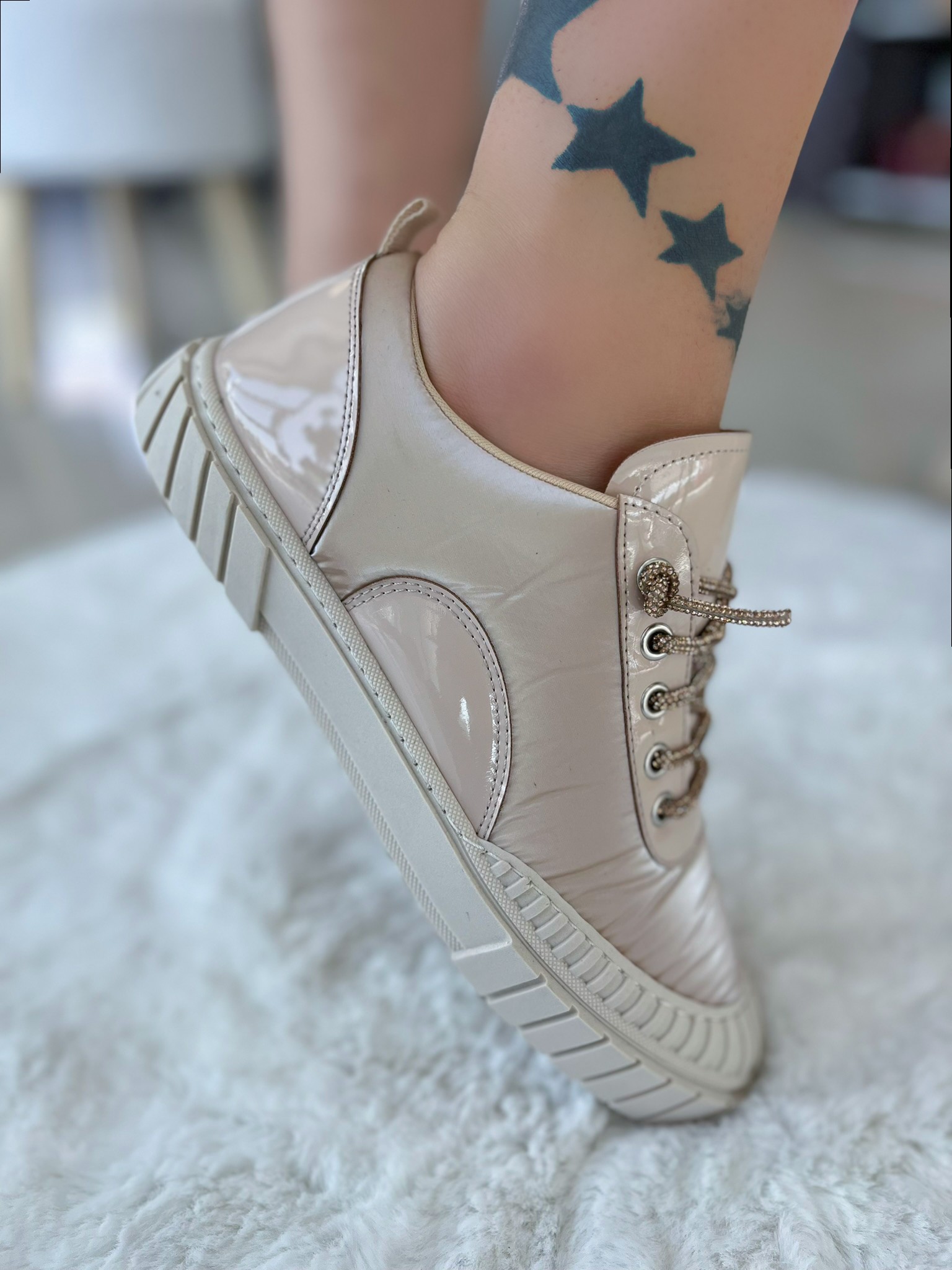 Taş Detaylı Sneaker Vizon