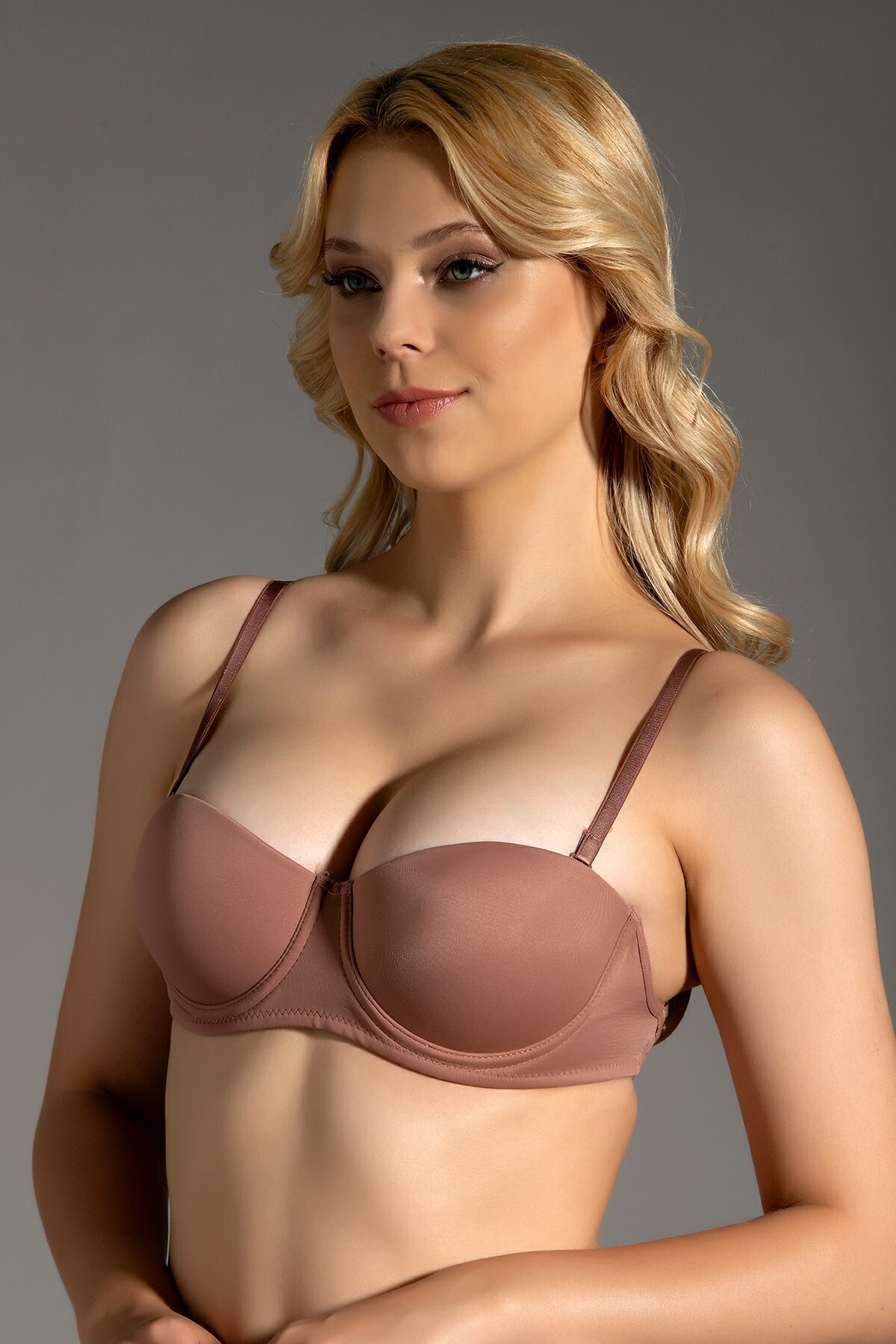 New Bra 8310 Kadın Boş Cup Sırtı Şeffaf Straplez Sütyen