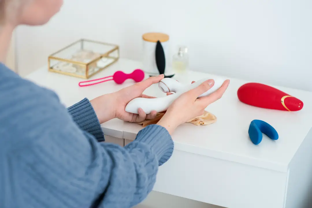 Sesle Komut Verilen Seks Oyuncakları Güvenli mi?