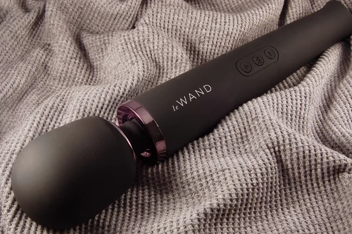 Le Wand Dünyasına Yolculuk: Lüks, Güç ve Hazzın Karşılaştırmalı Rehberi